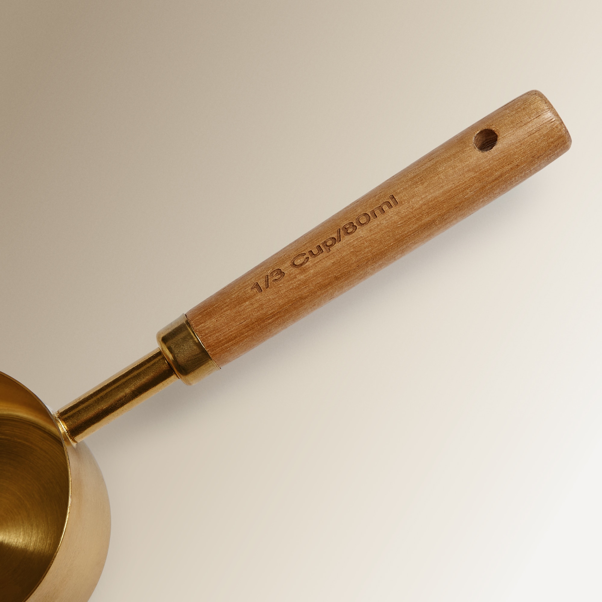 Conjunto de 4 Chávenas Medidoras de Aço e Madeira de Acácia Ouro-4