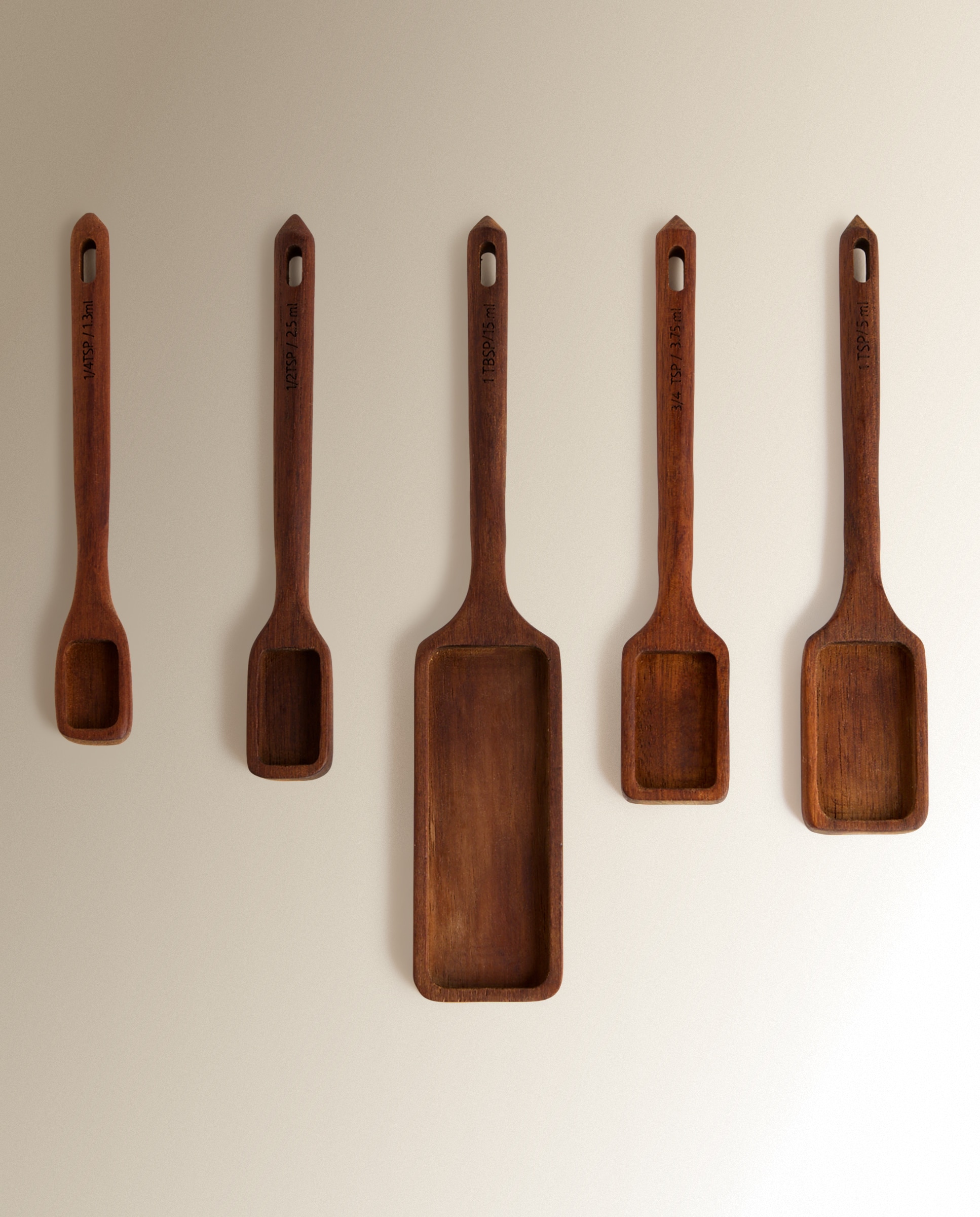 Imagen 0 de Set de 5 cucharas medidoras de madera Contemporáneo Natural