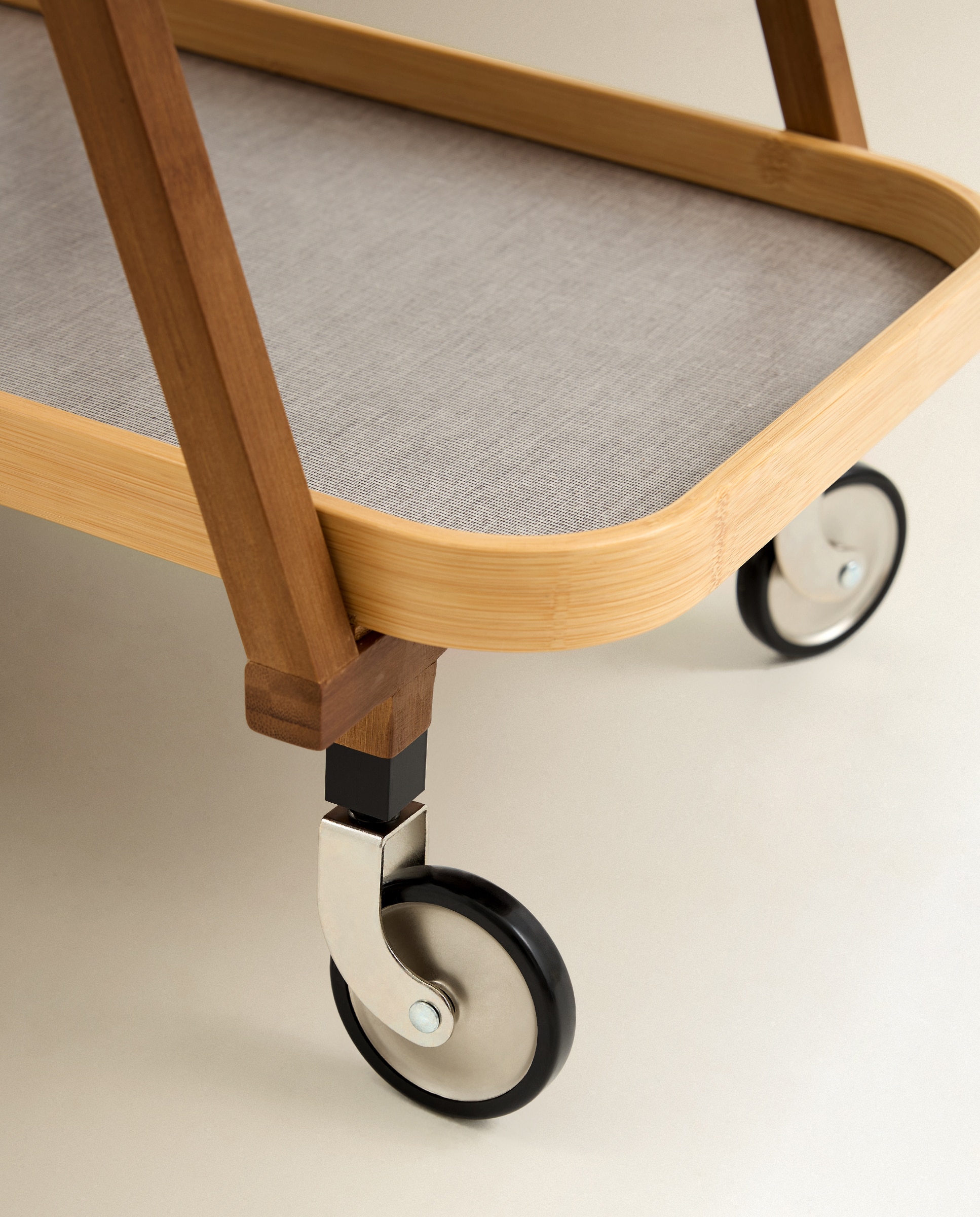 Carrinho Auxiliar de Madeira Natural-4