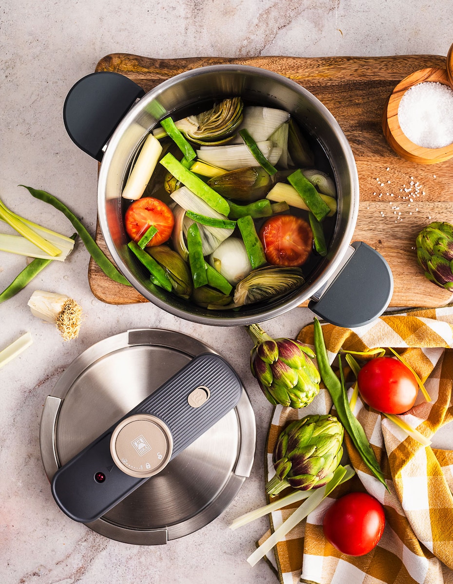 Panela de Pressão Emotion Aço-11