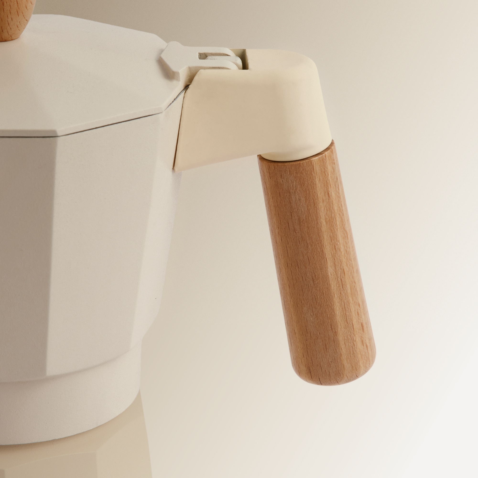 Cafeteira italiana Deco creme El Corte Inglés Creme-3