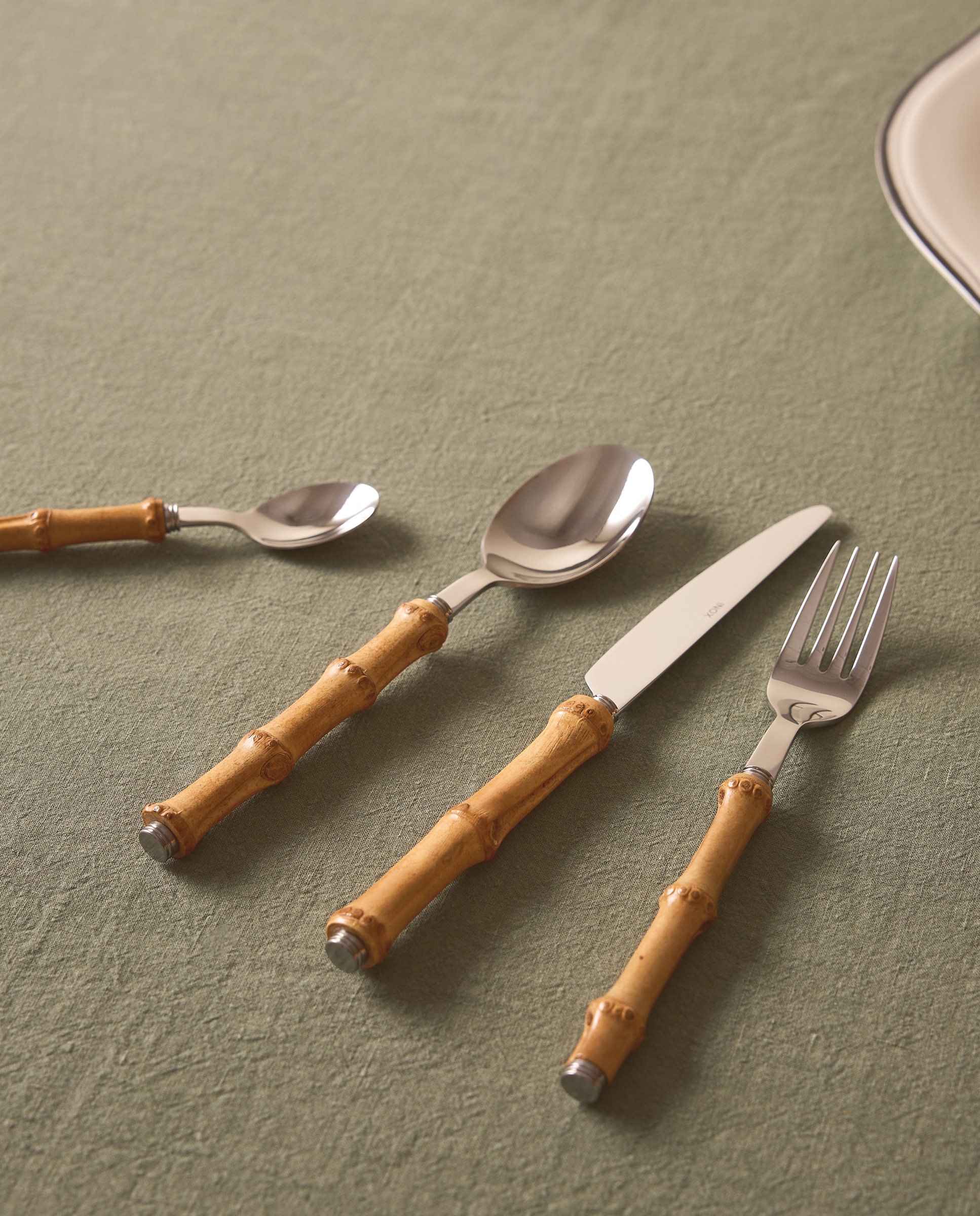 Imagem 0 de Faqueiro de 24 Peças de Aço Inoxidável e Bambu Natural