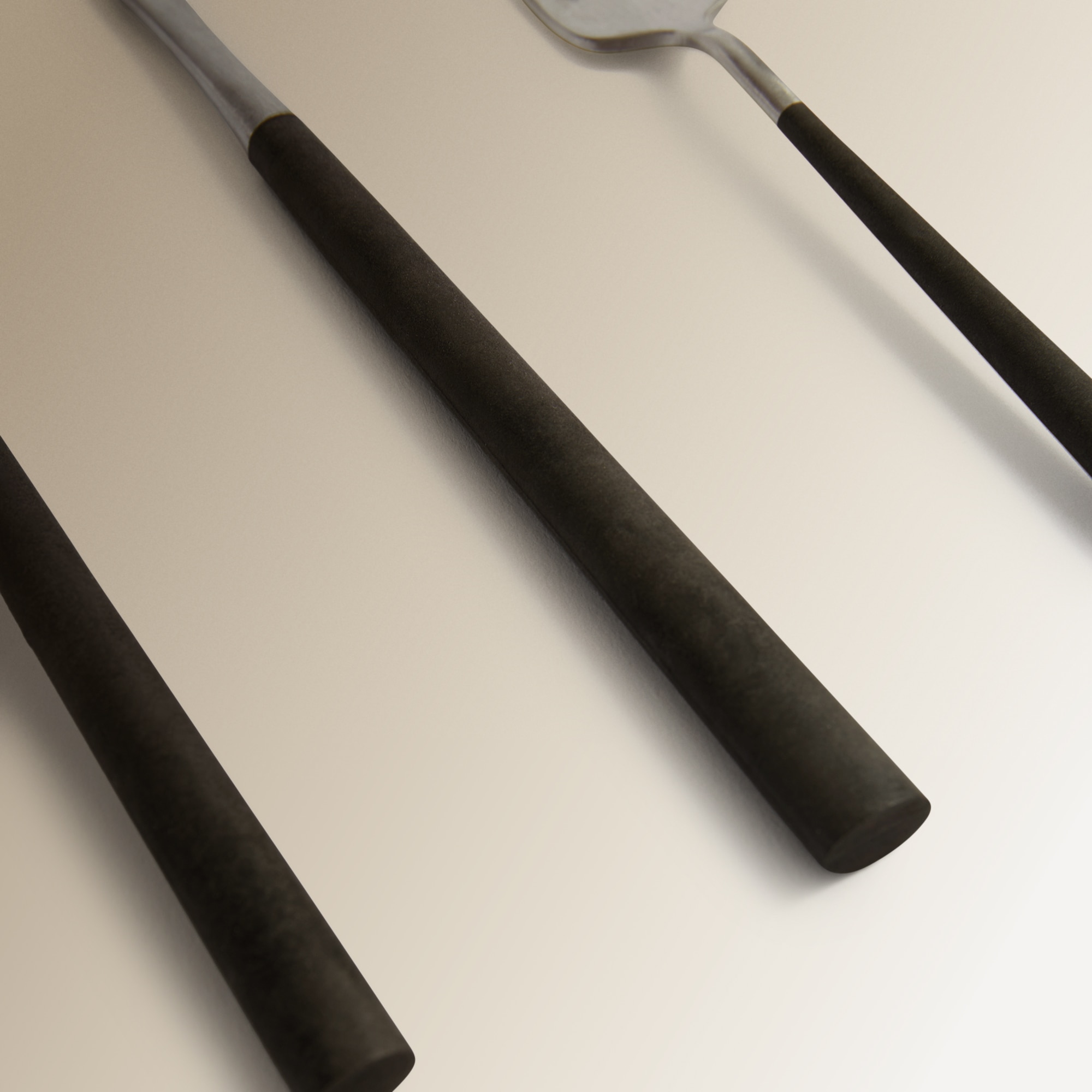 Faca de mesa Neo Preto Metálico-3