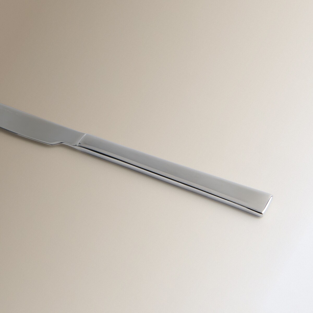 Faca de Mesa Loira Aço-3