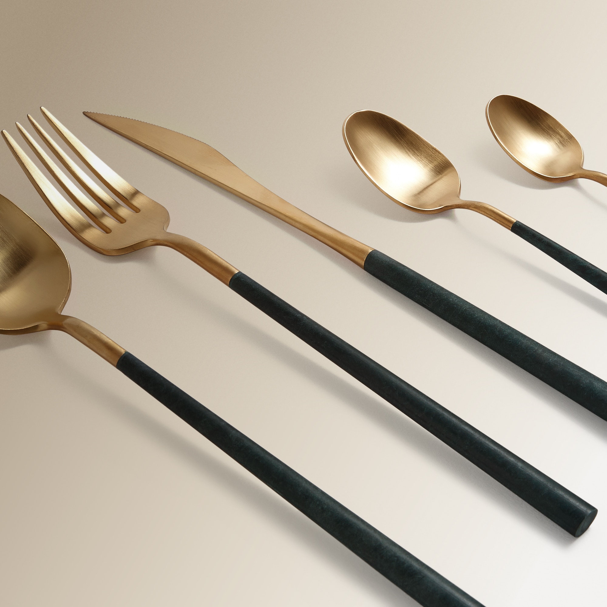 Garfo de refeição Neo Ouro-4