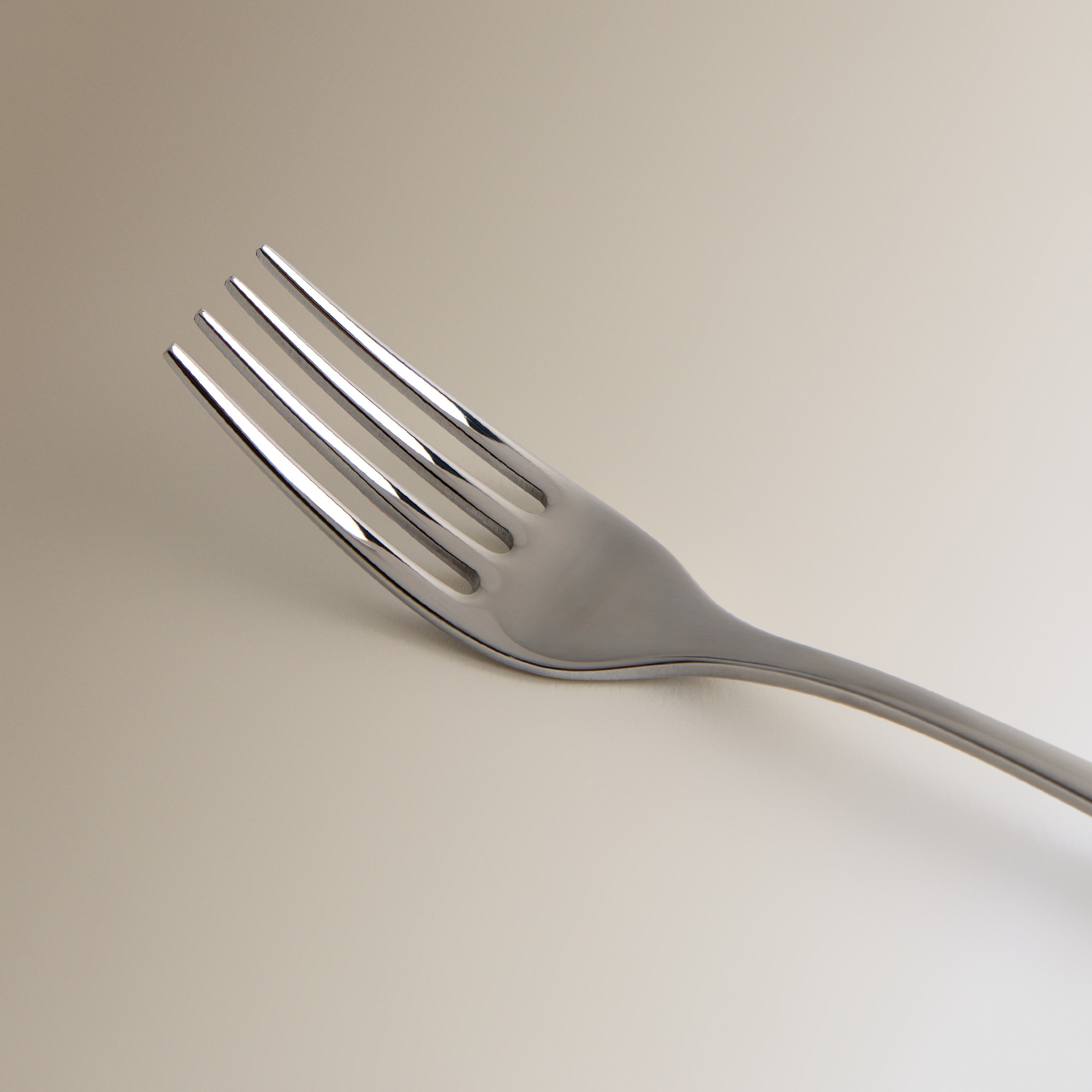 Garfo de Almoço Volga Aço-2