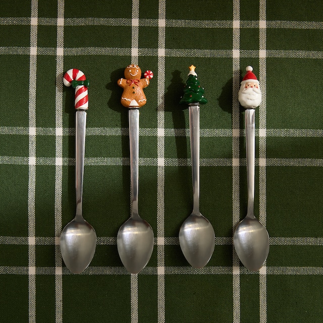 Imagem 0 de Conjunto de 4 Colheres de Sobremesa Pai Natal