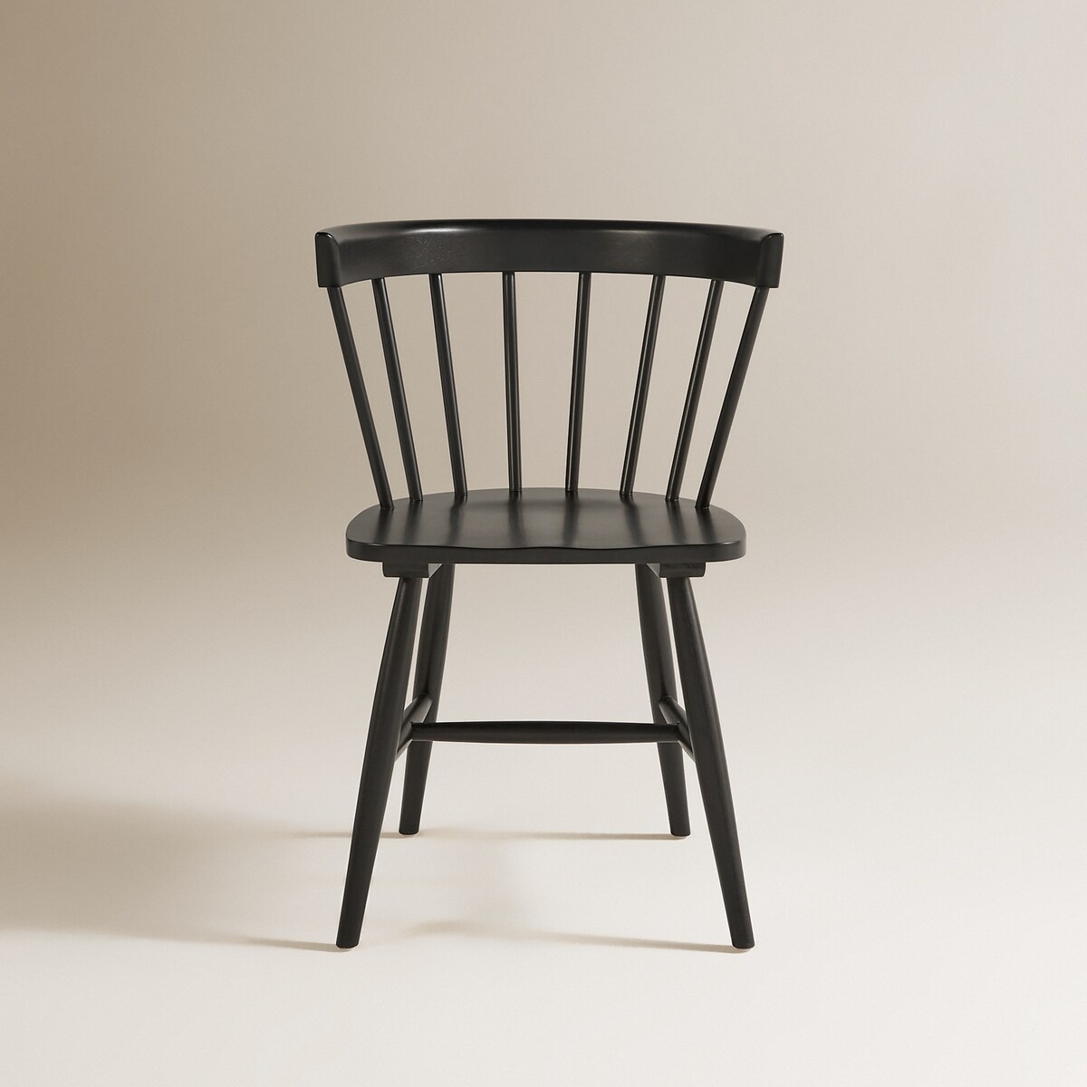 Cadeira de Madeira de Carvalho Nika Preto-3