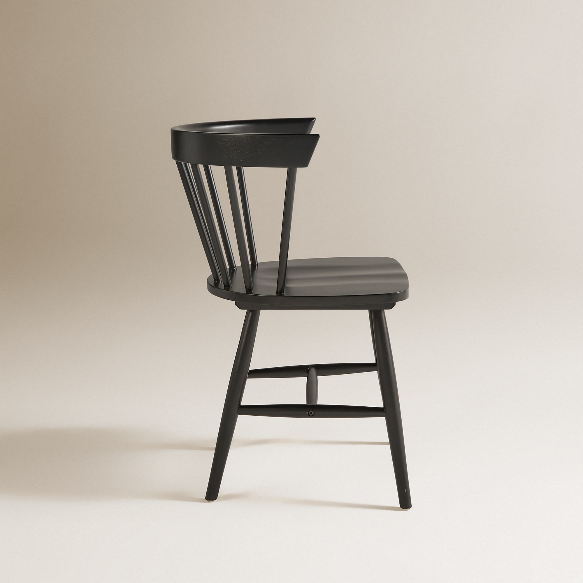 Cadeira de Madeira de Carvalho Nika Preto-4