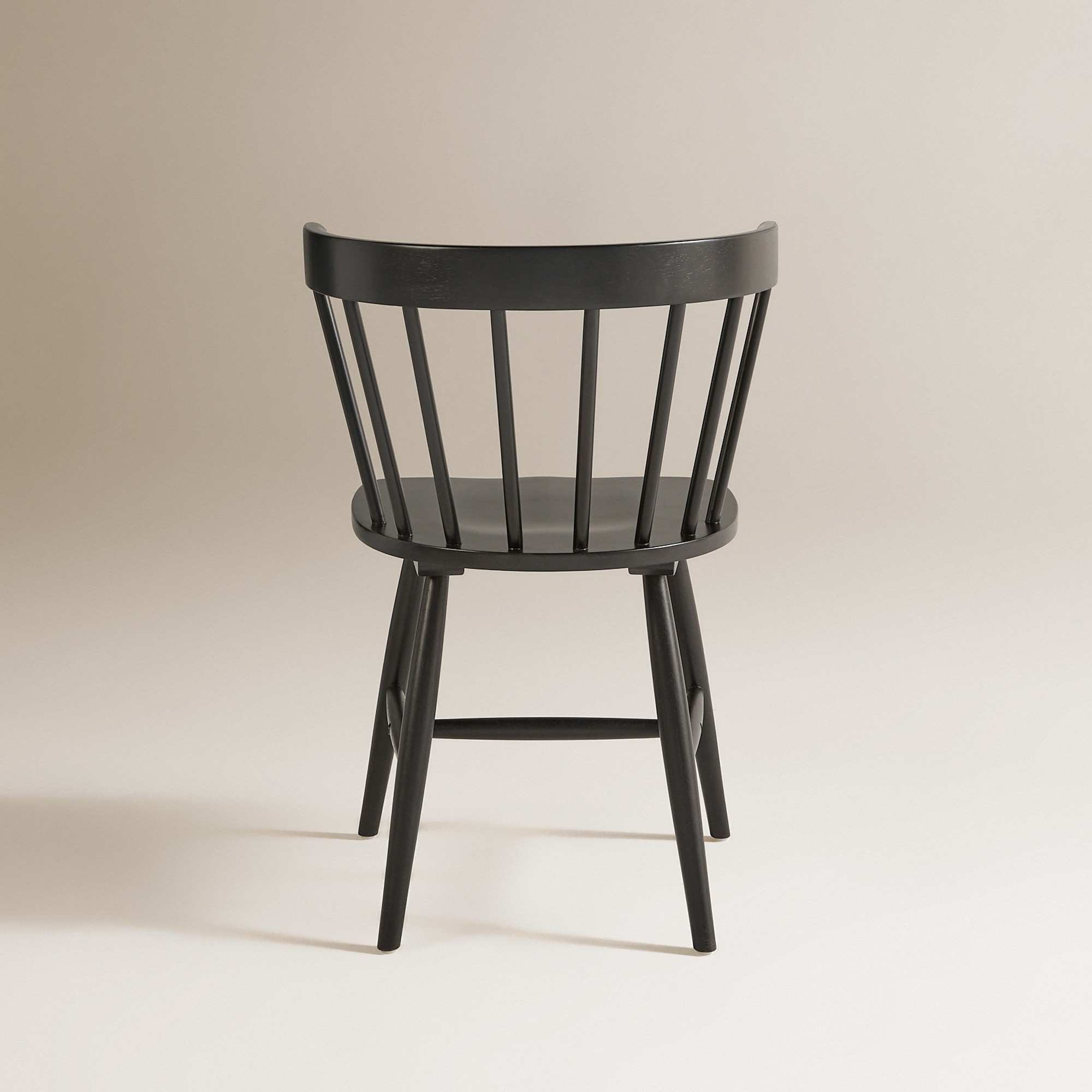 Cadeira de Madeira de Carvalho Nika Preto-5