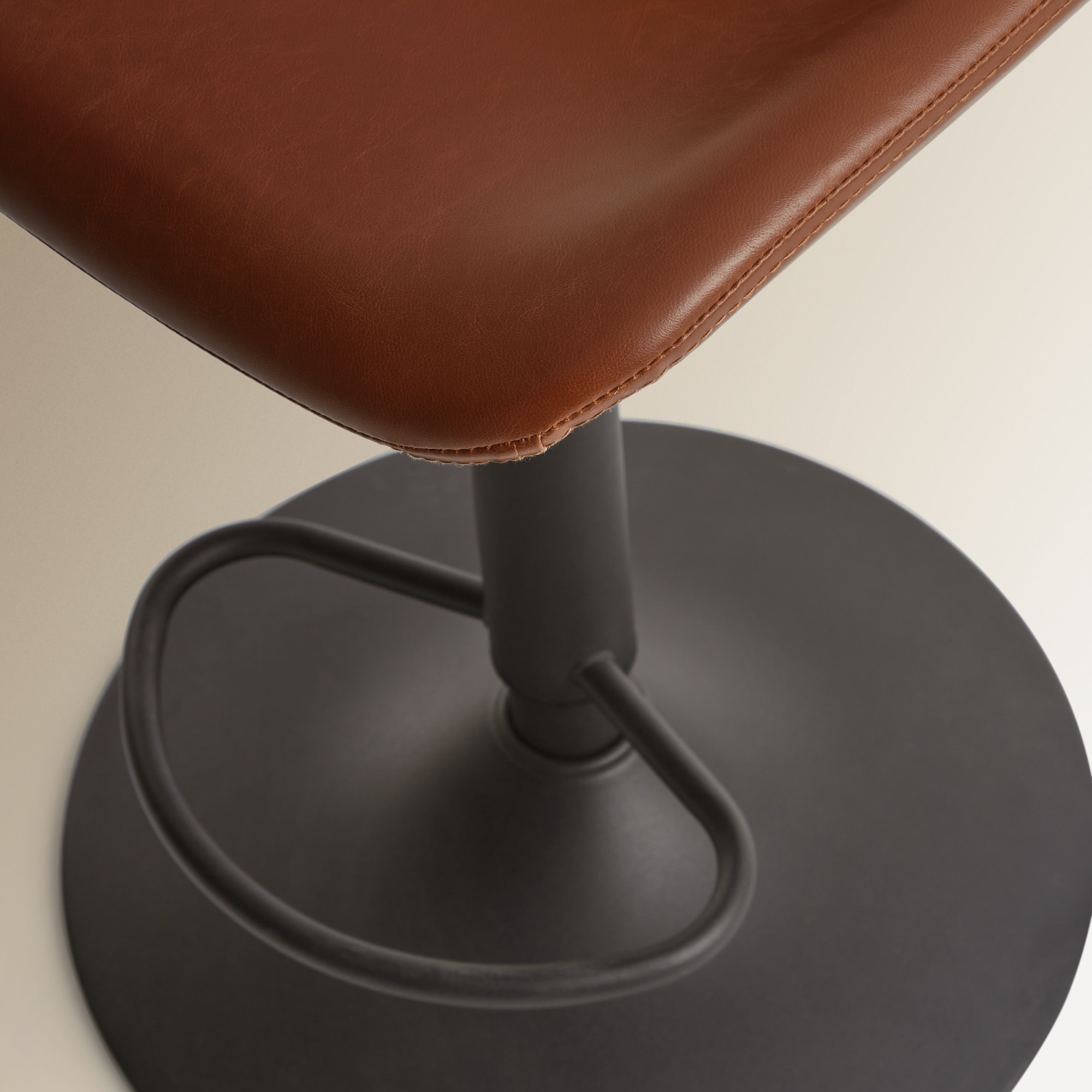 Banco Alto Ajustável Tomy Camel-8