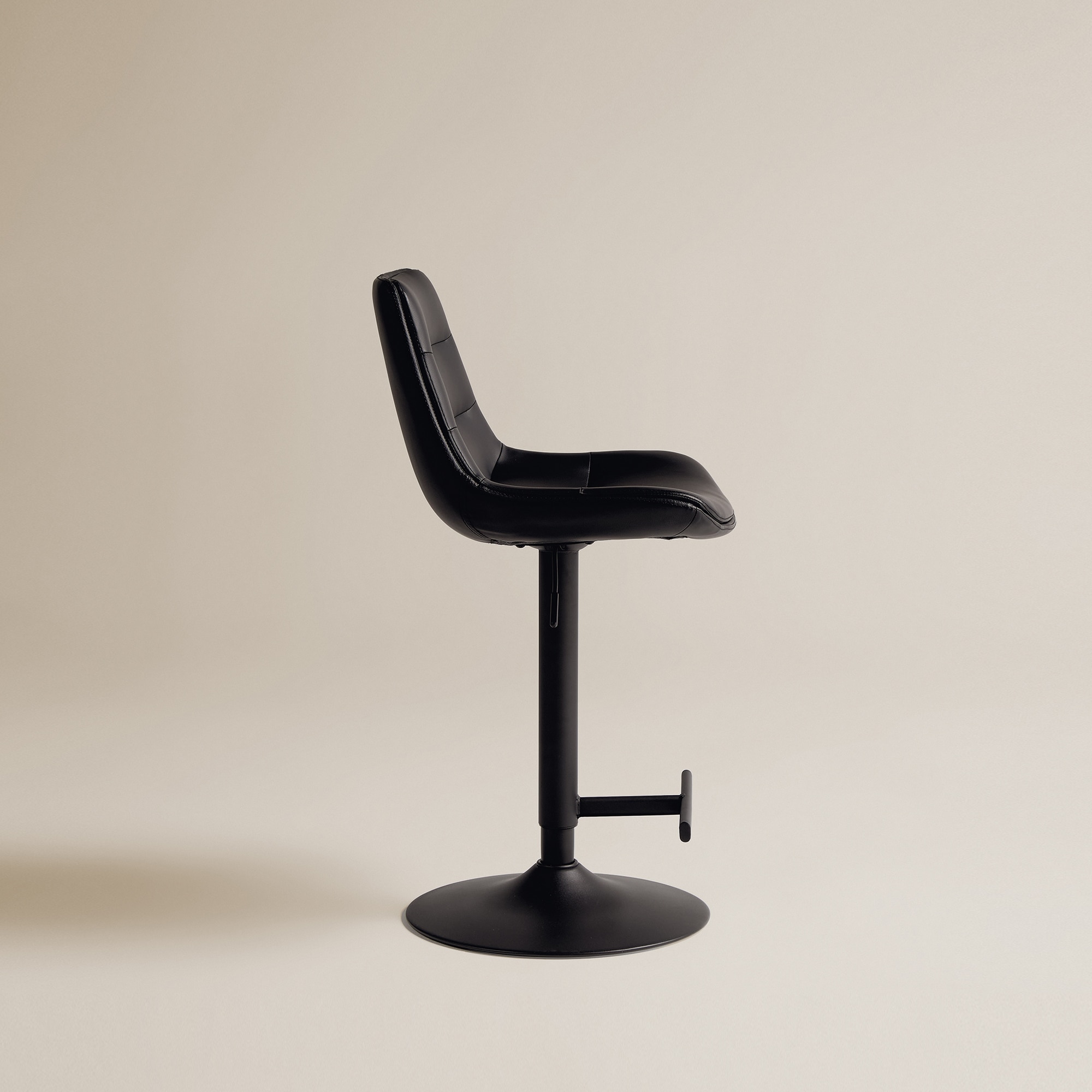 Taburete elevable de símil piel Cedric - Negro Negro-5