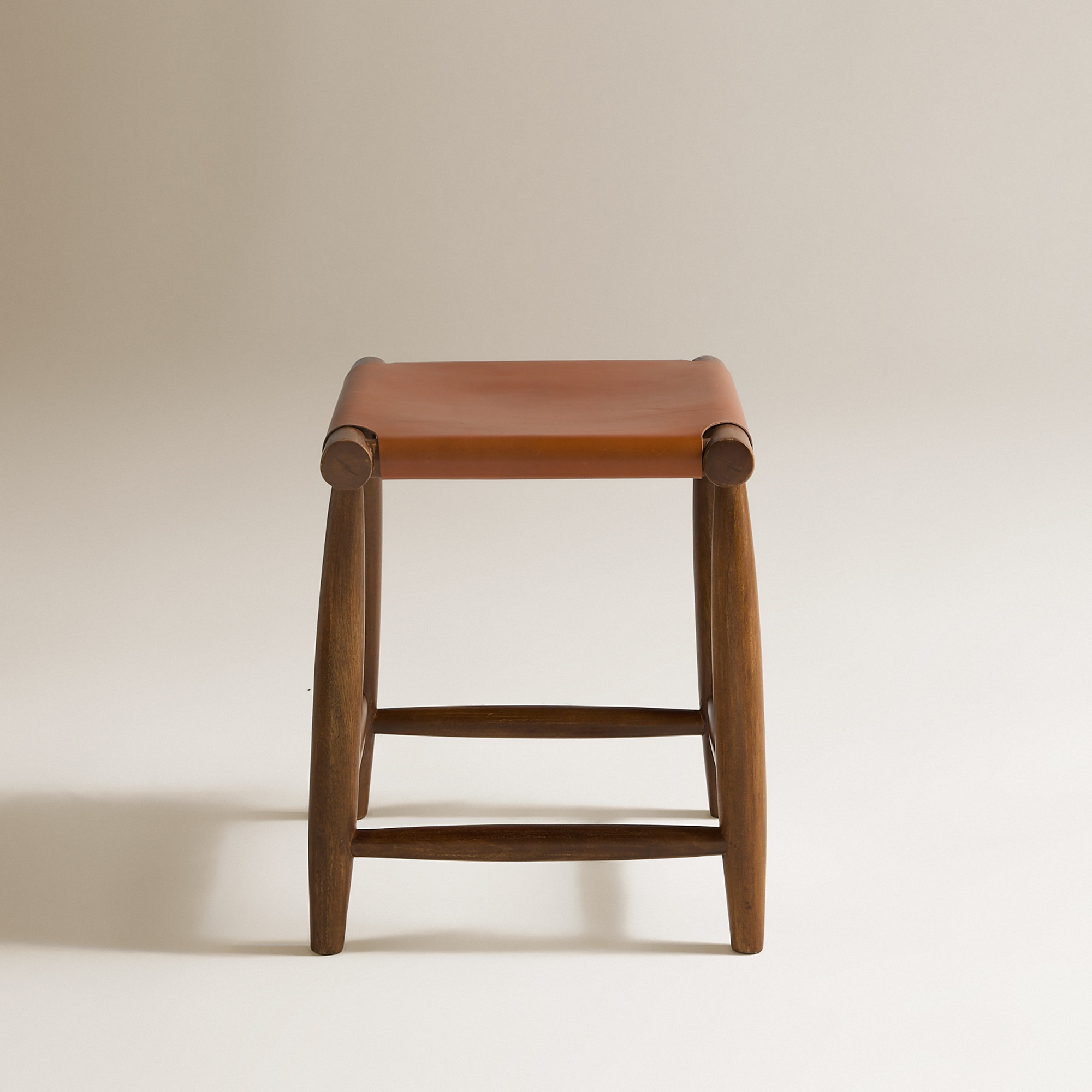 Banco de Madeira de Acácia e Pele Rusty Nogueira-4