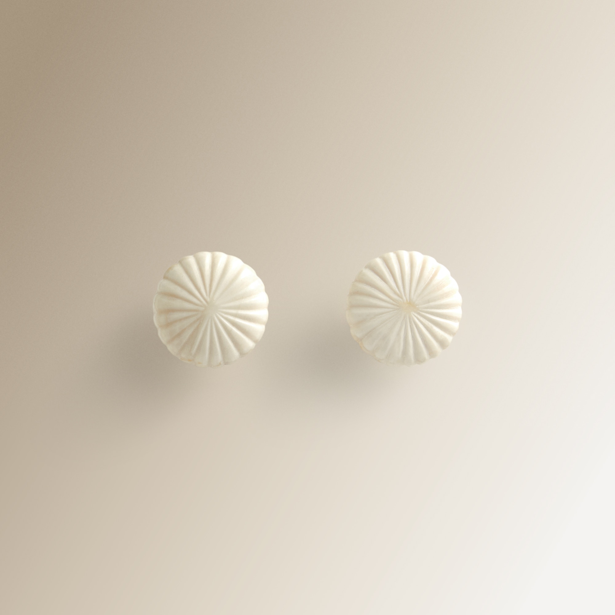 Imagem 0 de Conjunto de 2 Puxadores Flor de Osso Bone