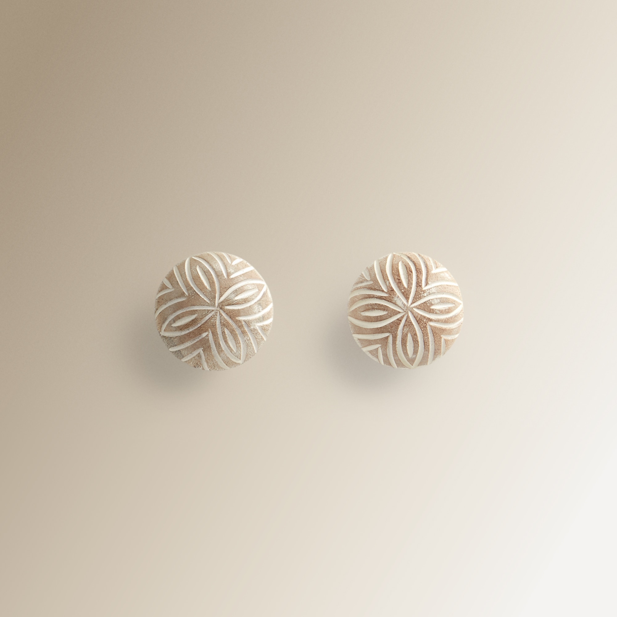 Imagem 0 de Conjunto de 2 maçanetas de madeira com flor Wood El Corte Inglés