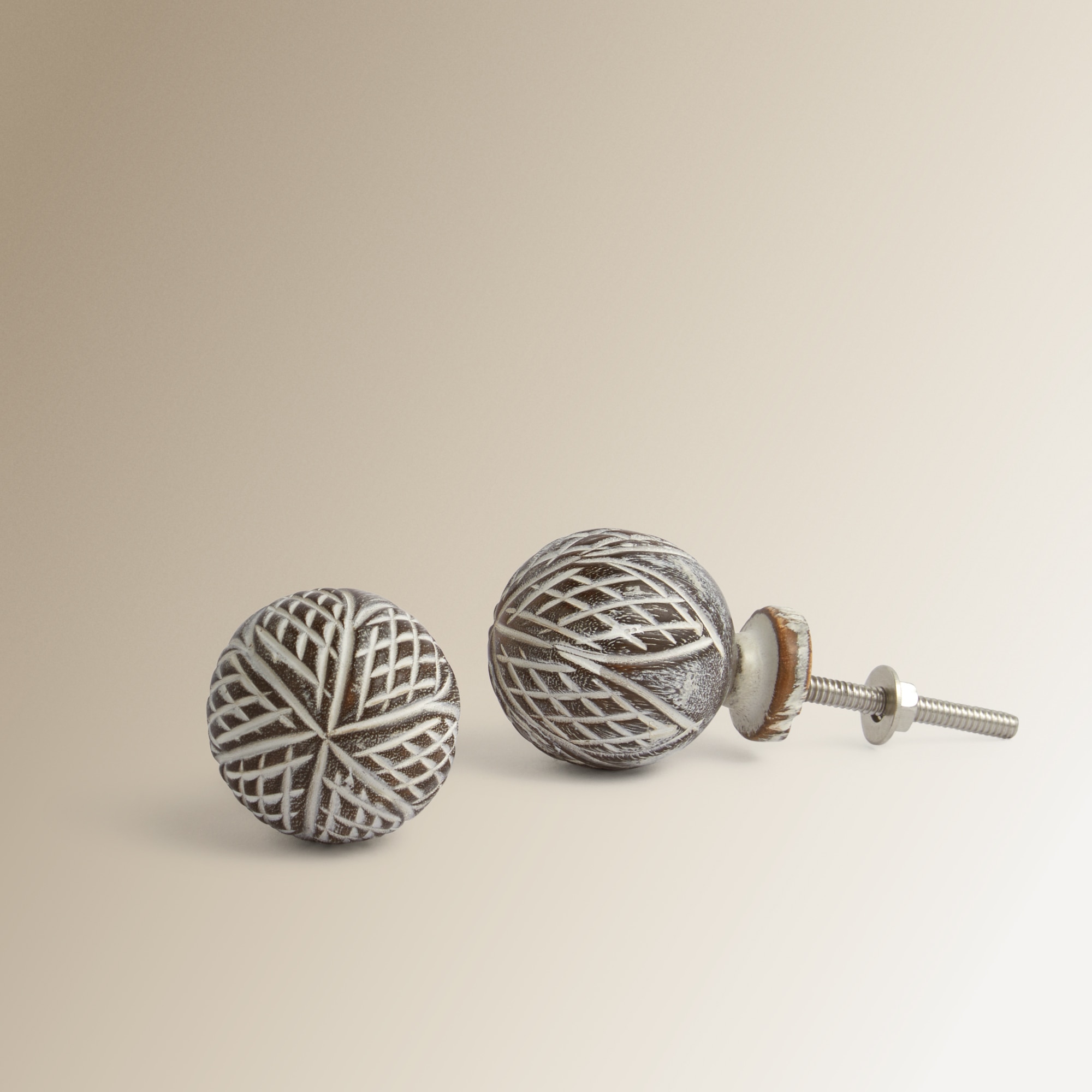 Conjunto de 2 puxadores de madeira ornamentada Selva Castanho-3