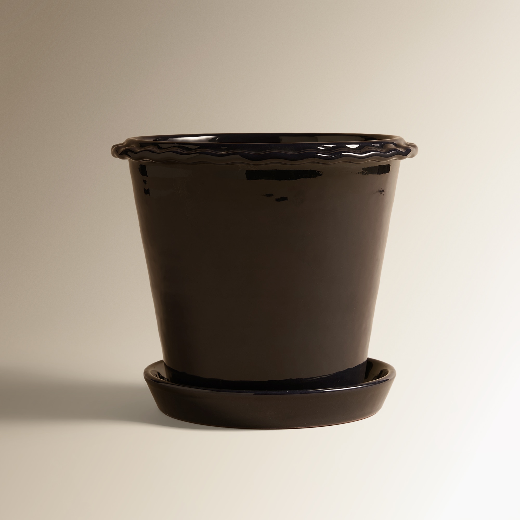 Vaso com Prato Terracota Preto-2