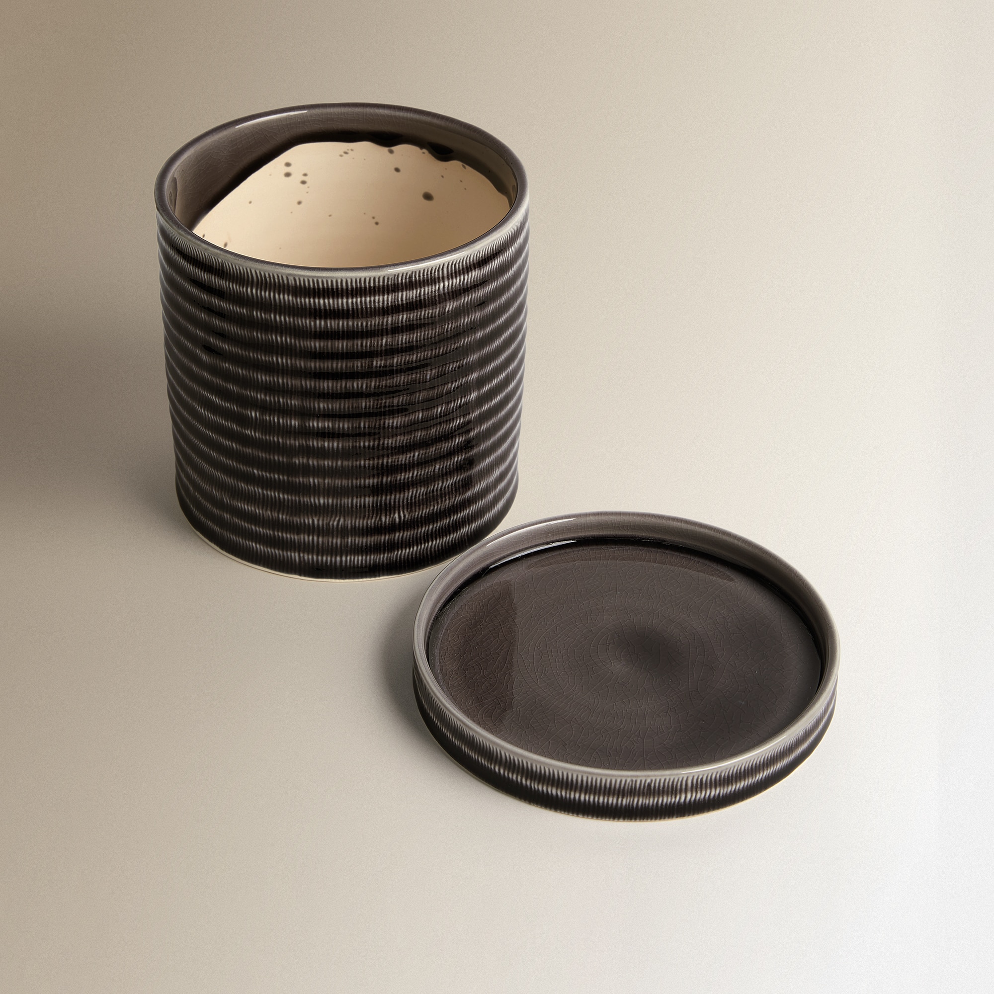 Vaso com Prato Pretória Preto-4