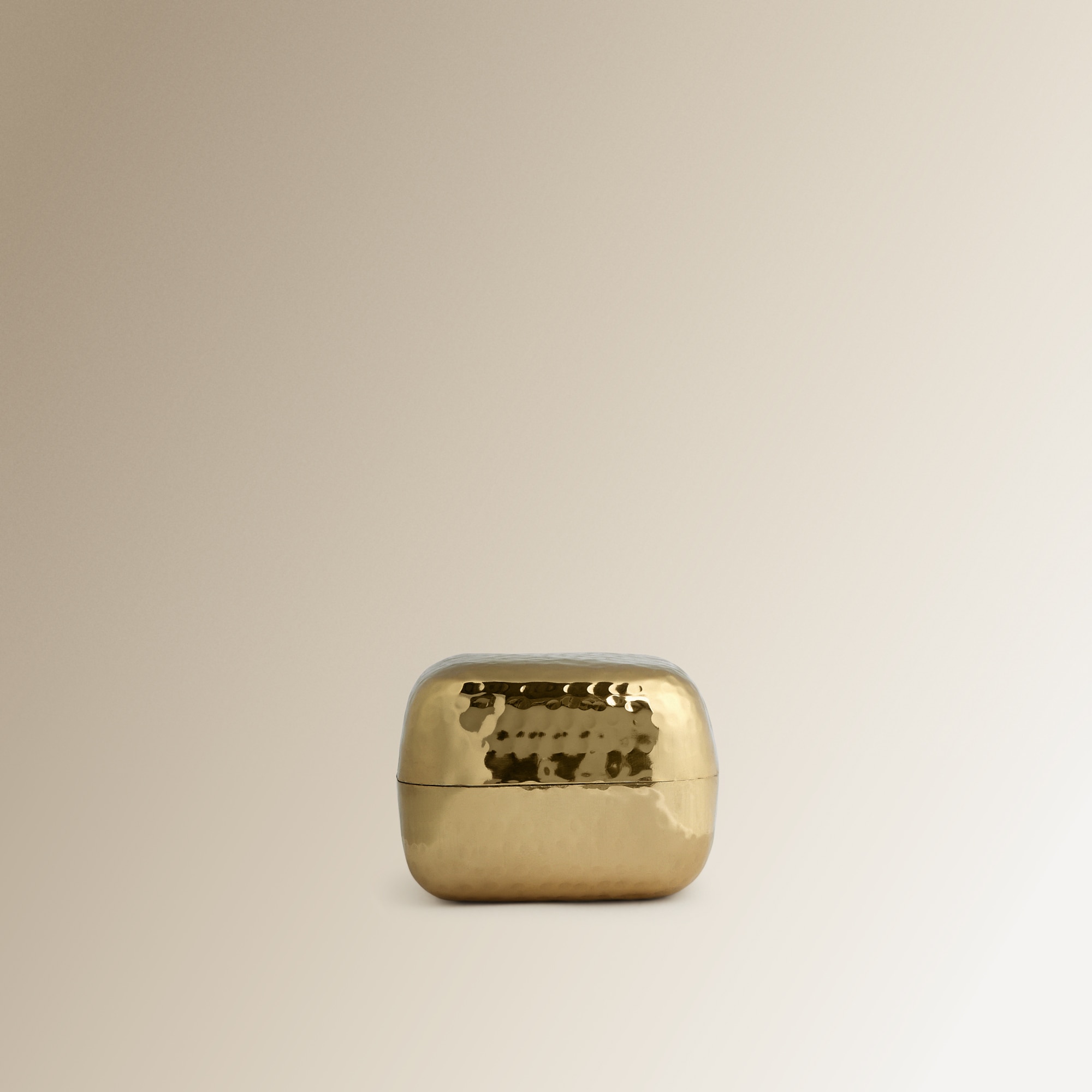 Imagem 0 de Caixa decorativa quadrada martelé Colónia