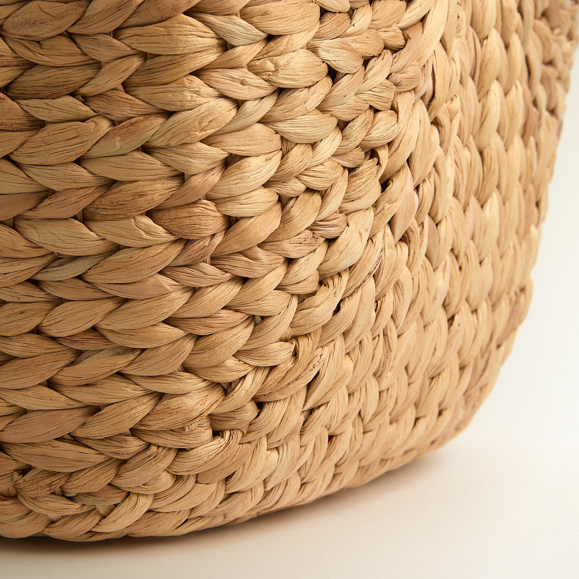 Cesta de Jacinto de Água com Alças Essential Castanho-3