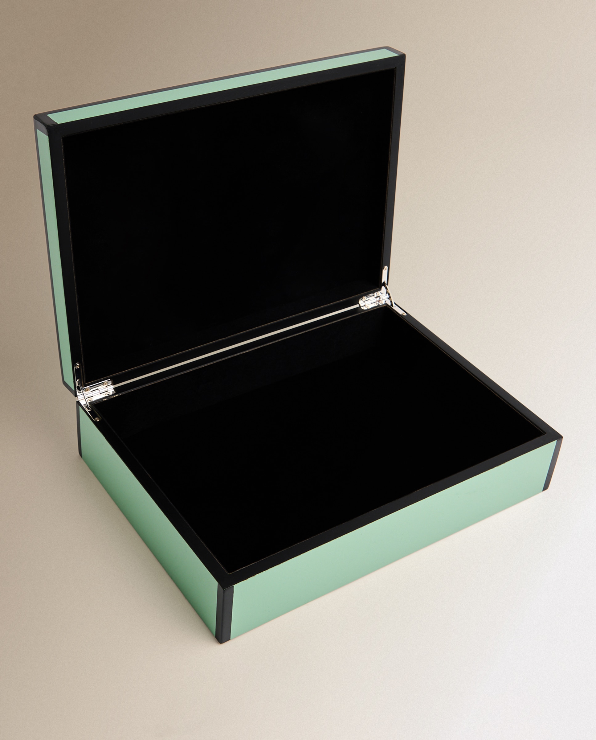 Imagen 3 de Caja decorativa Laca - Verde menta 13,2 x 20,5 cm Verde menta