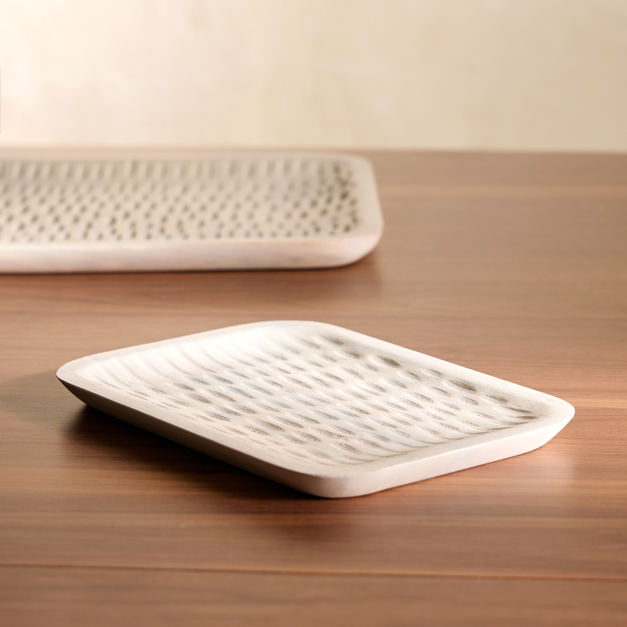 Imagem 0 de Bandeja decorativa de madeira de mangueira Chennai