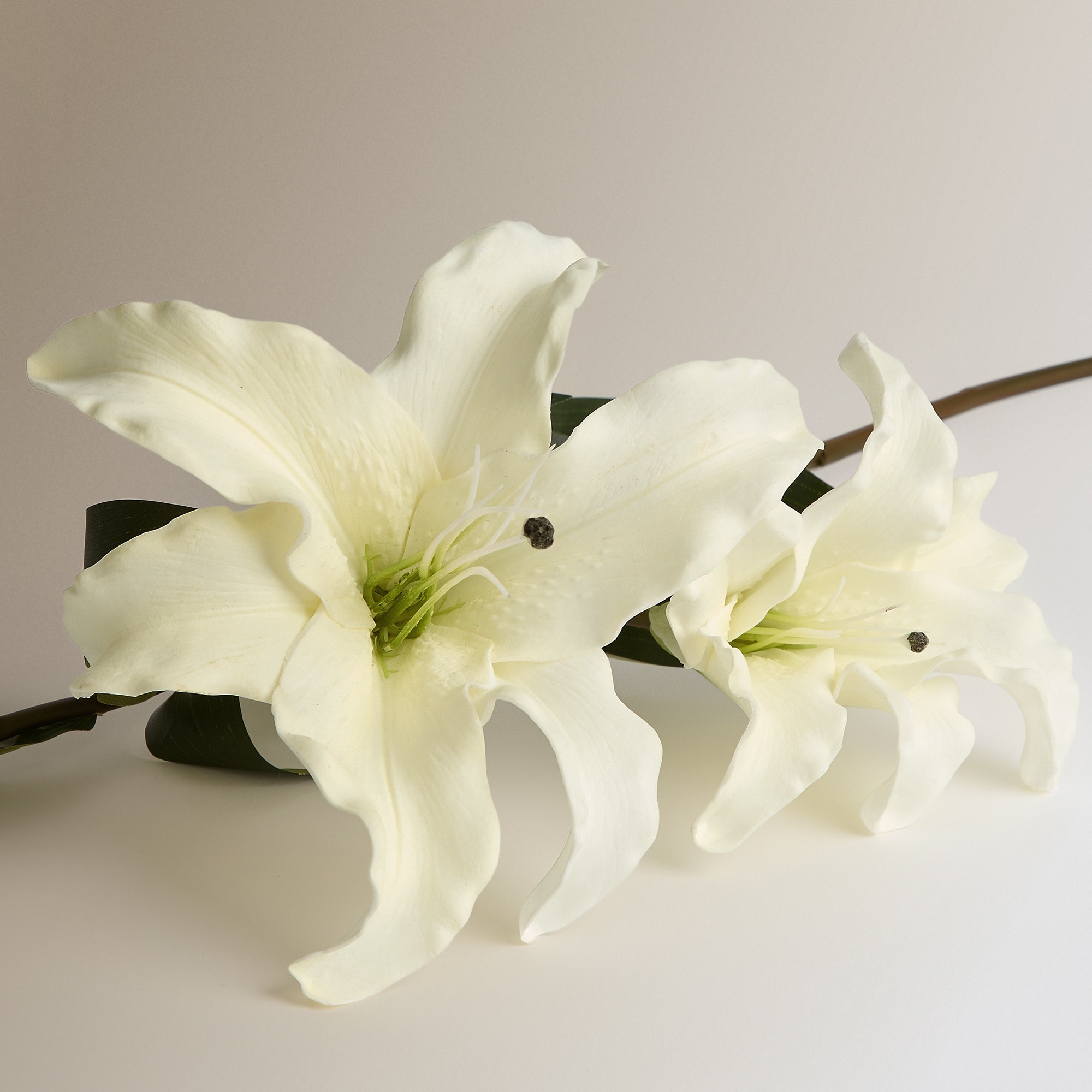 Ramo Artificial Lírio Cru-2