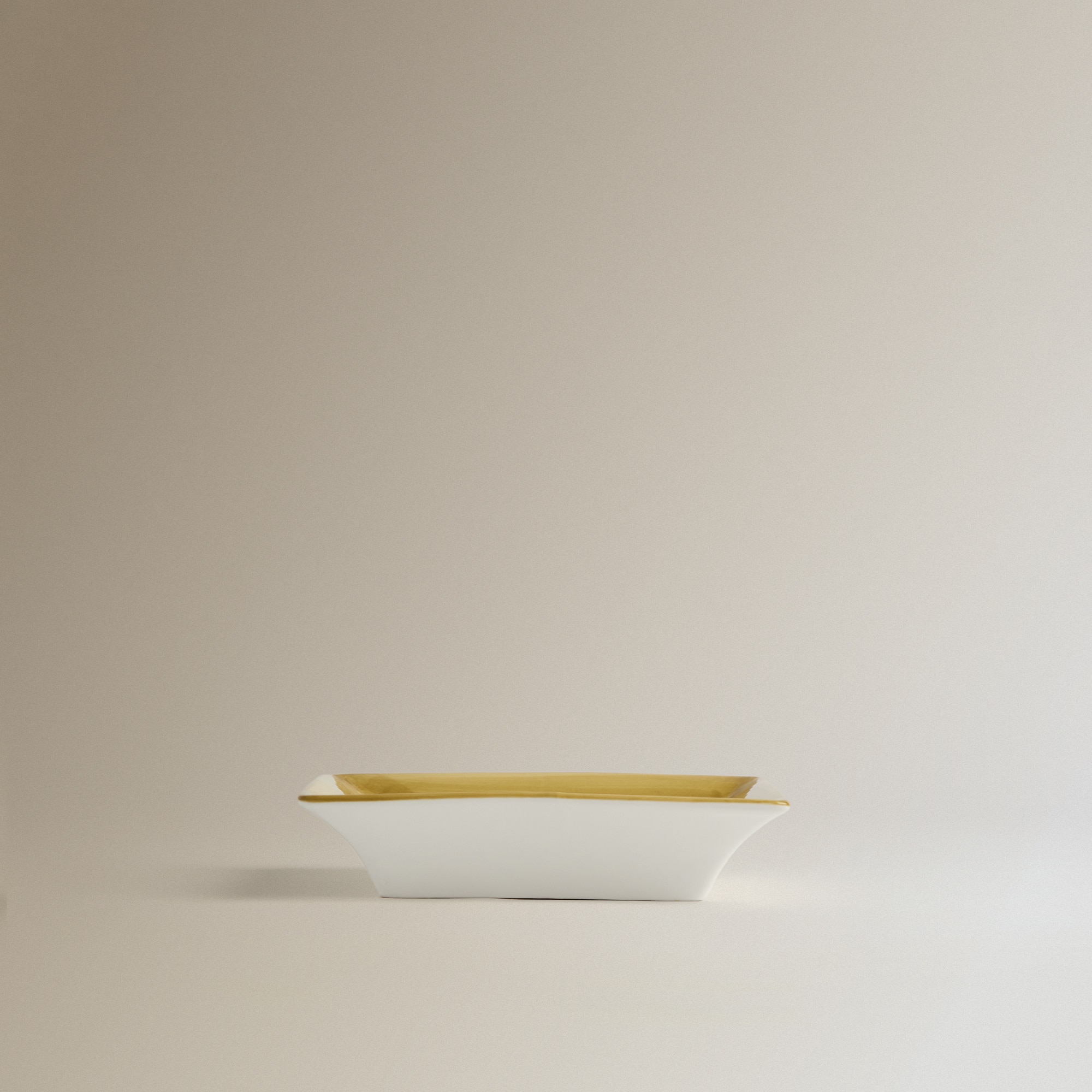 Cinzeiro de Porcelana George Amarelo-3