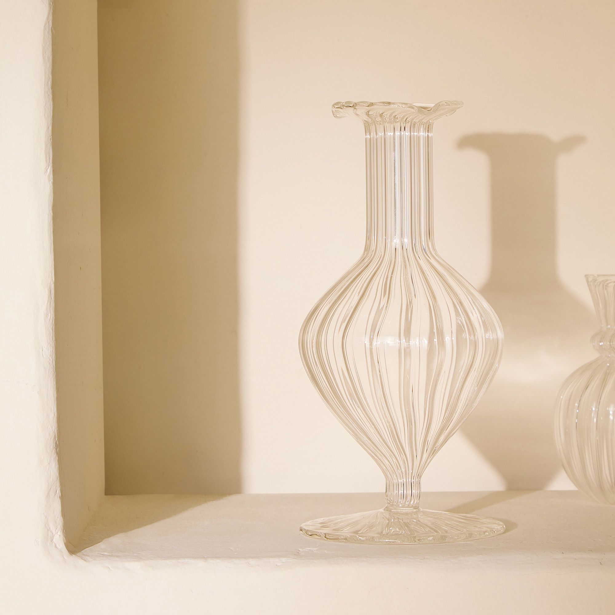 Imagem 0 de Jarra Alta de Vidro Reciclado Acra