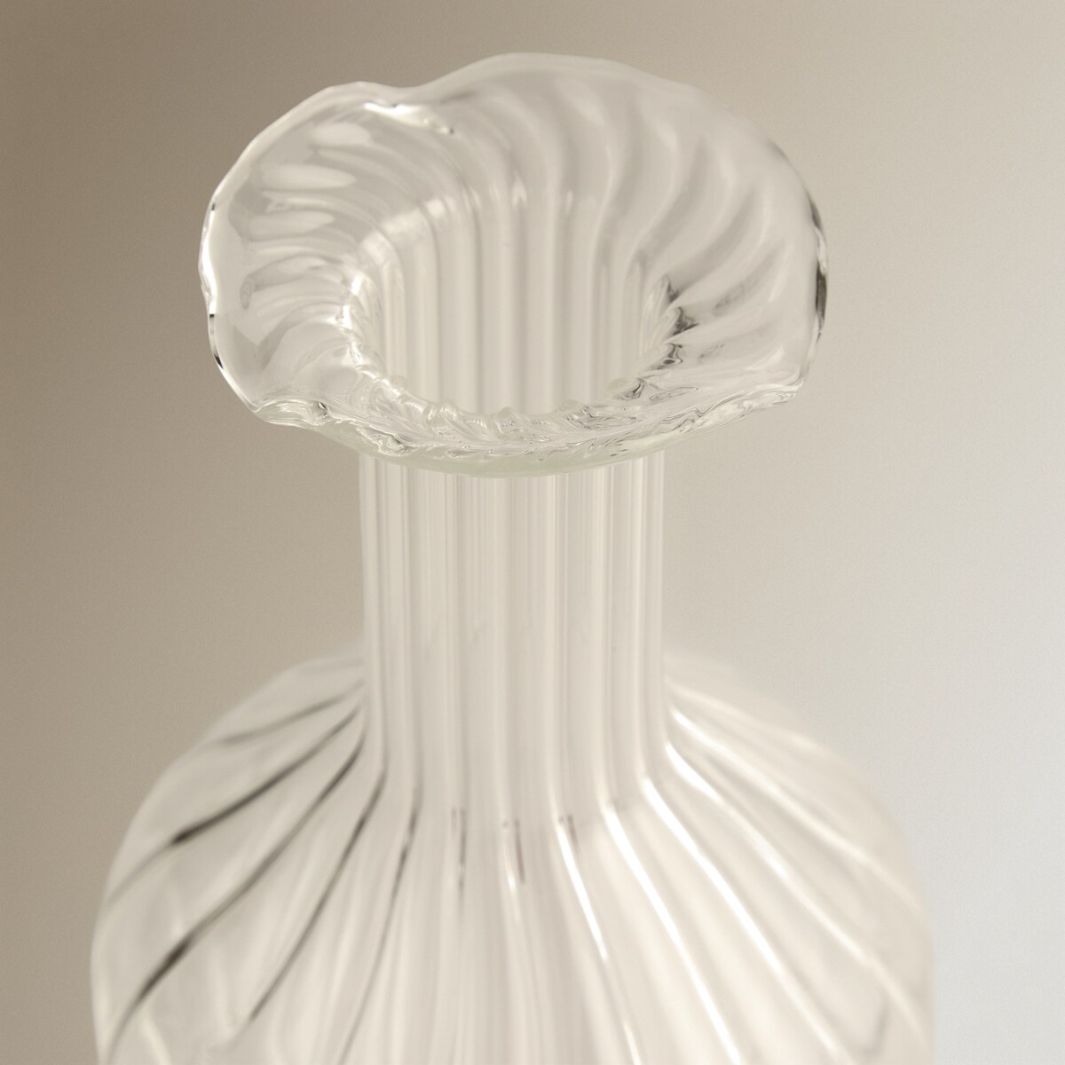 Jarra Alta de Vidro Reciclado Acra Transparente-3