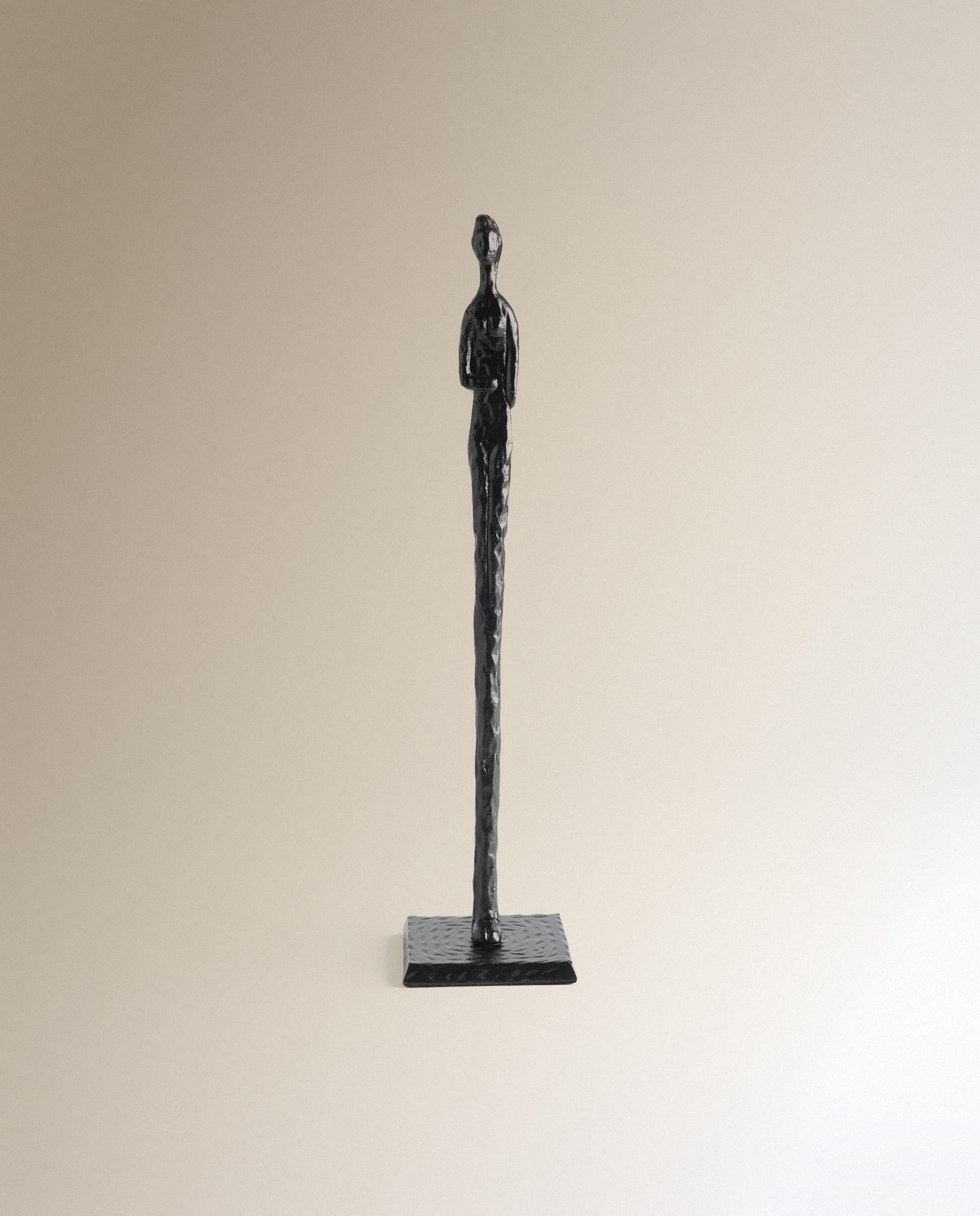 Figura Decorativa Masai Borgonovo Preto-2