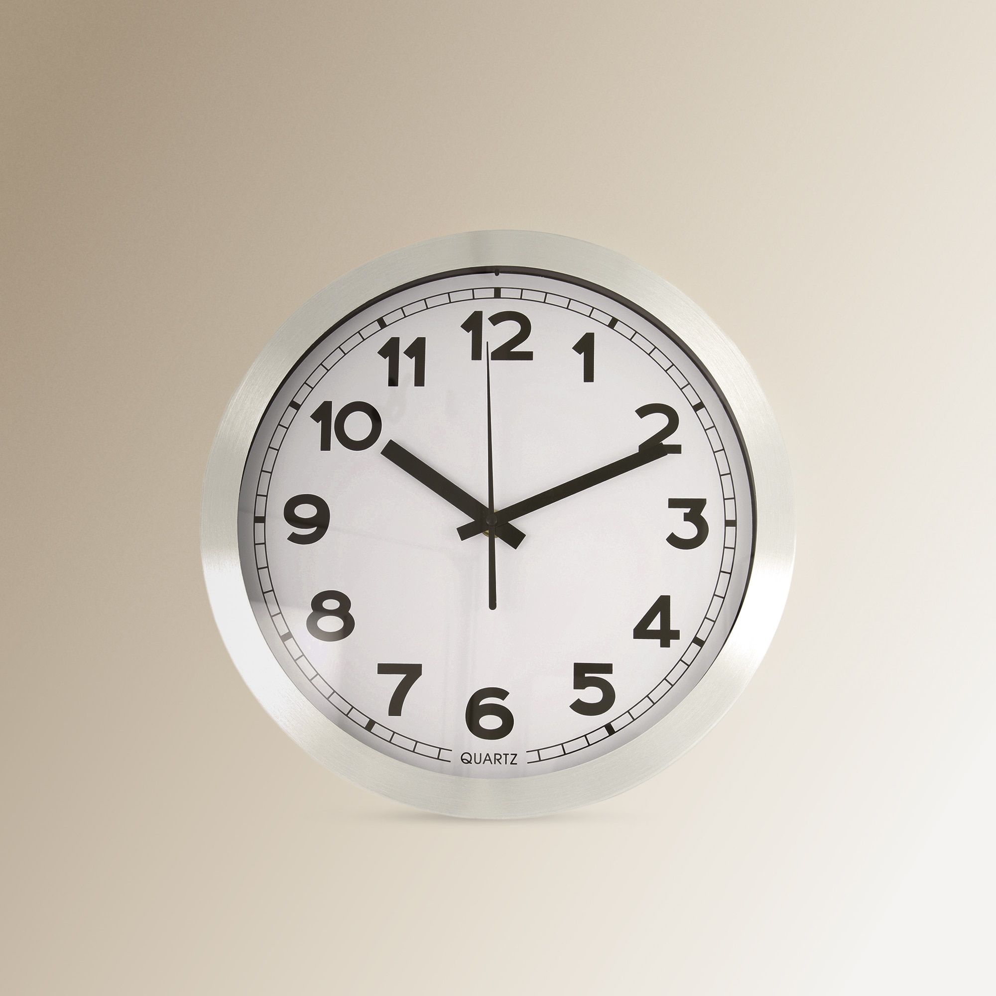 Imagem 0 de Relógio de Parede com Fundo Praga - Prateado/Branco