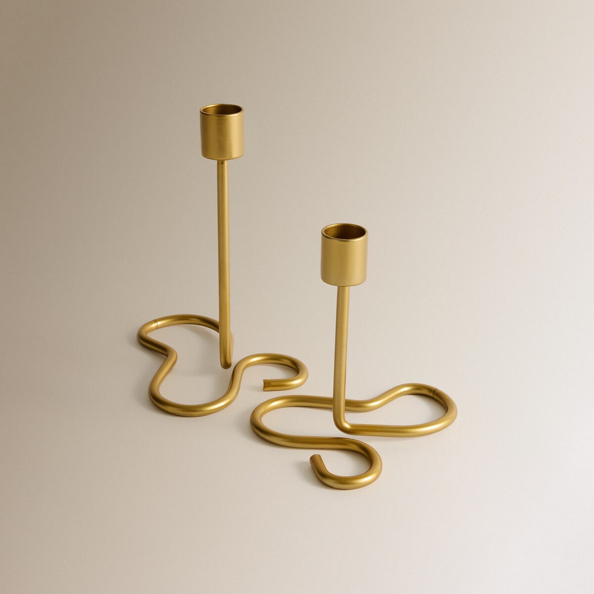 Candelabro com Base Senegal Dourado-4