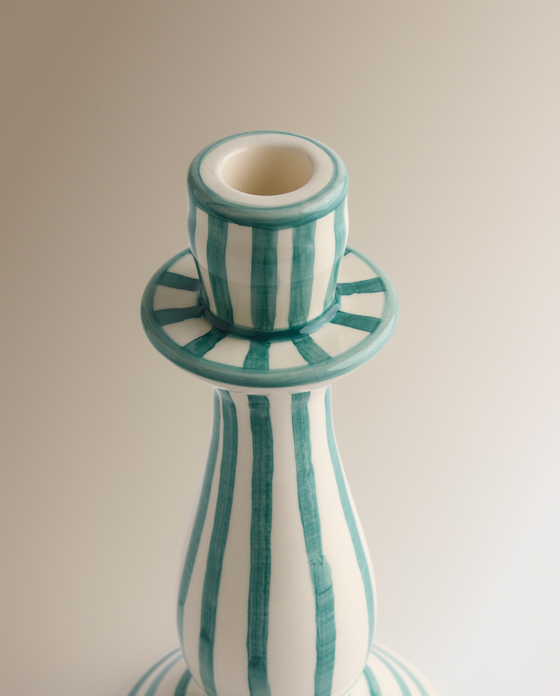 Imagen 3 de Candelabro de cerámica Stripes - Verde Verde
