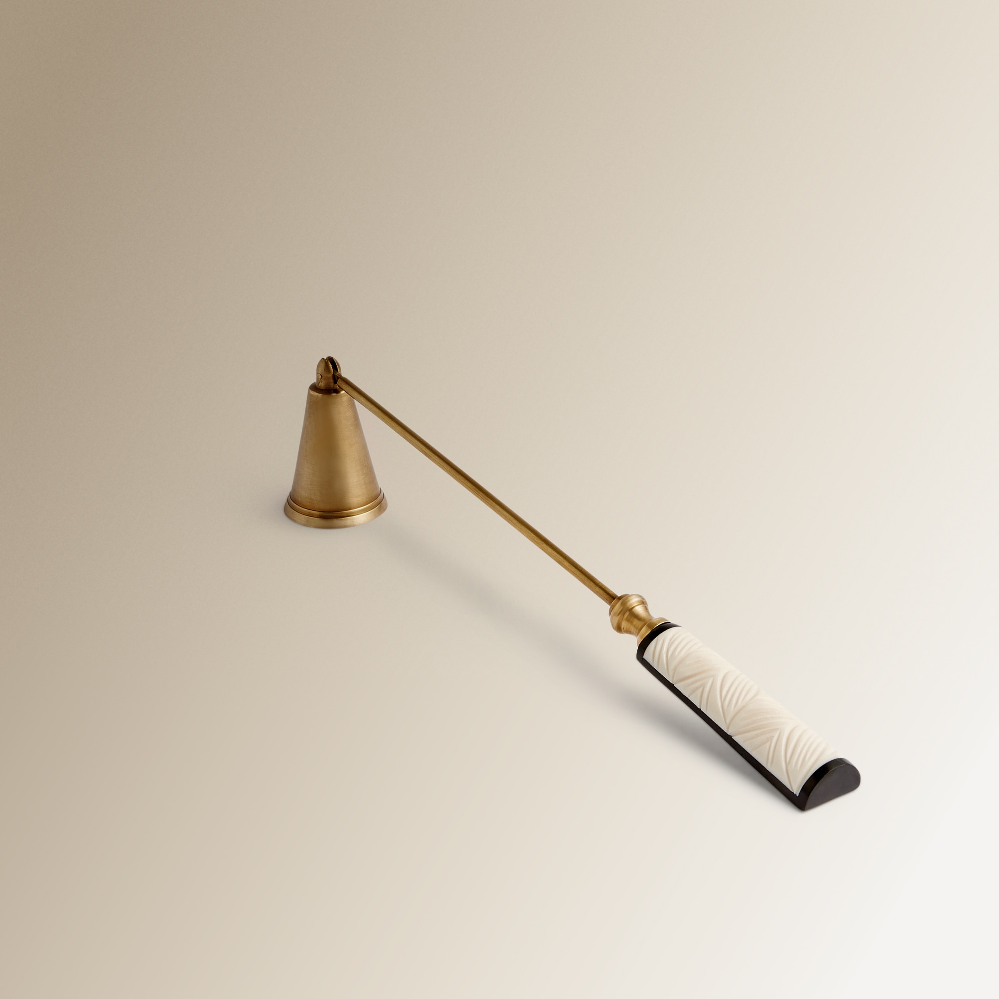 Imagem 0 de Apagador de velas Osso