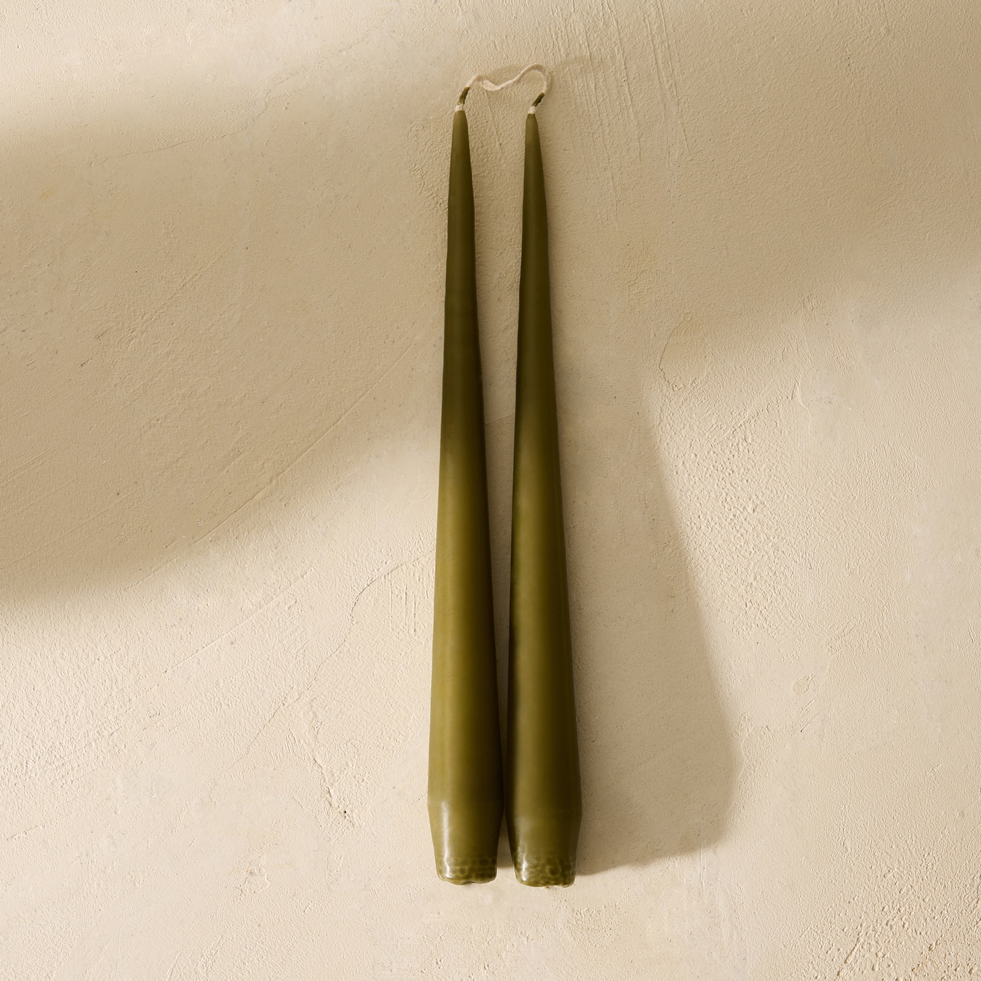 Set de 2 velas cónicas Ester & Eric - Verde militar Verde militar-1