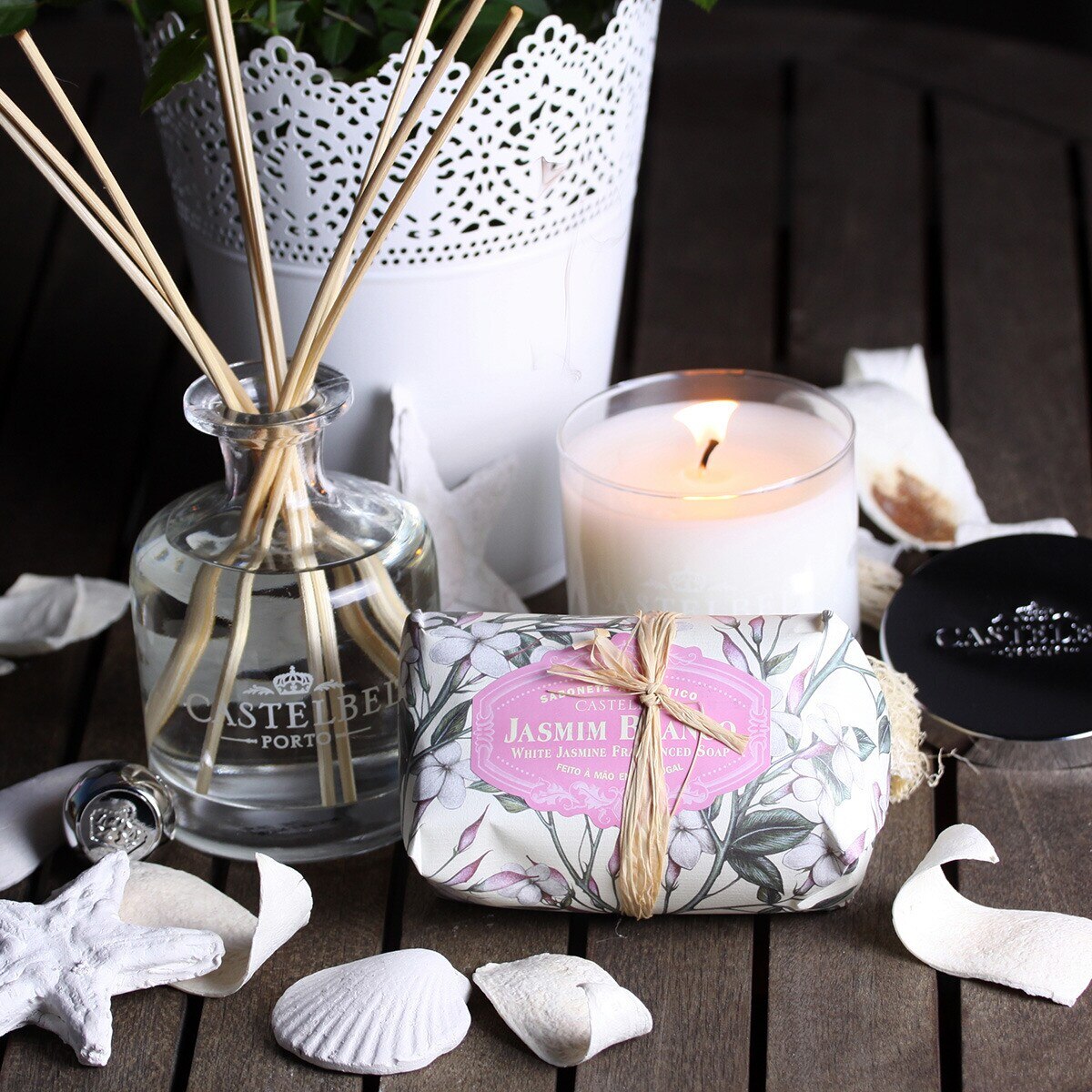 Imagen 2 de Vela perfumada en vaso Jazmín Blanco Castelbel - Amarillo Amarillo