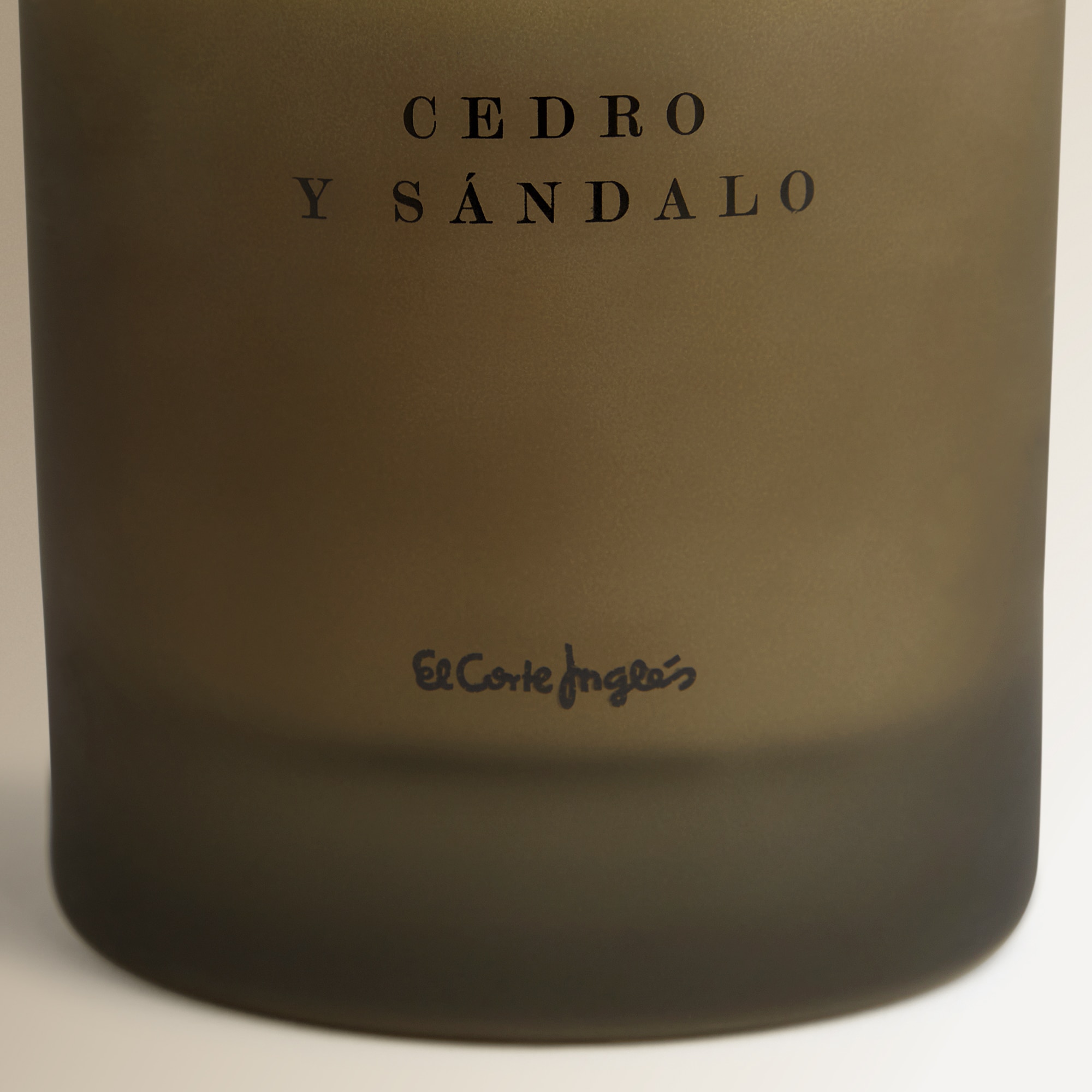 Vela Perfumada Cedro e Sândalo Aquarela Castanho-5