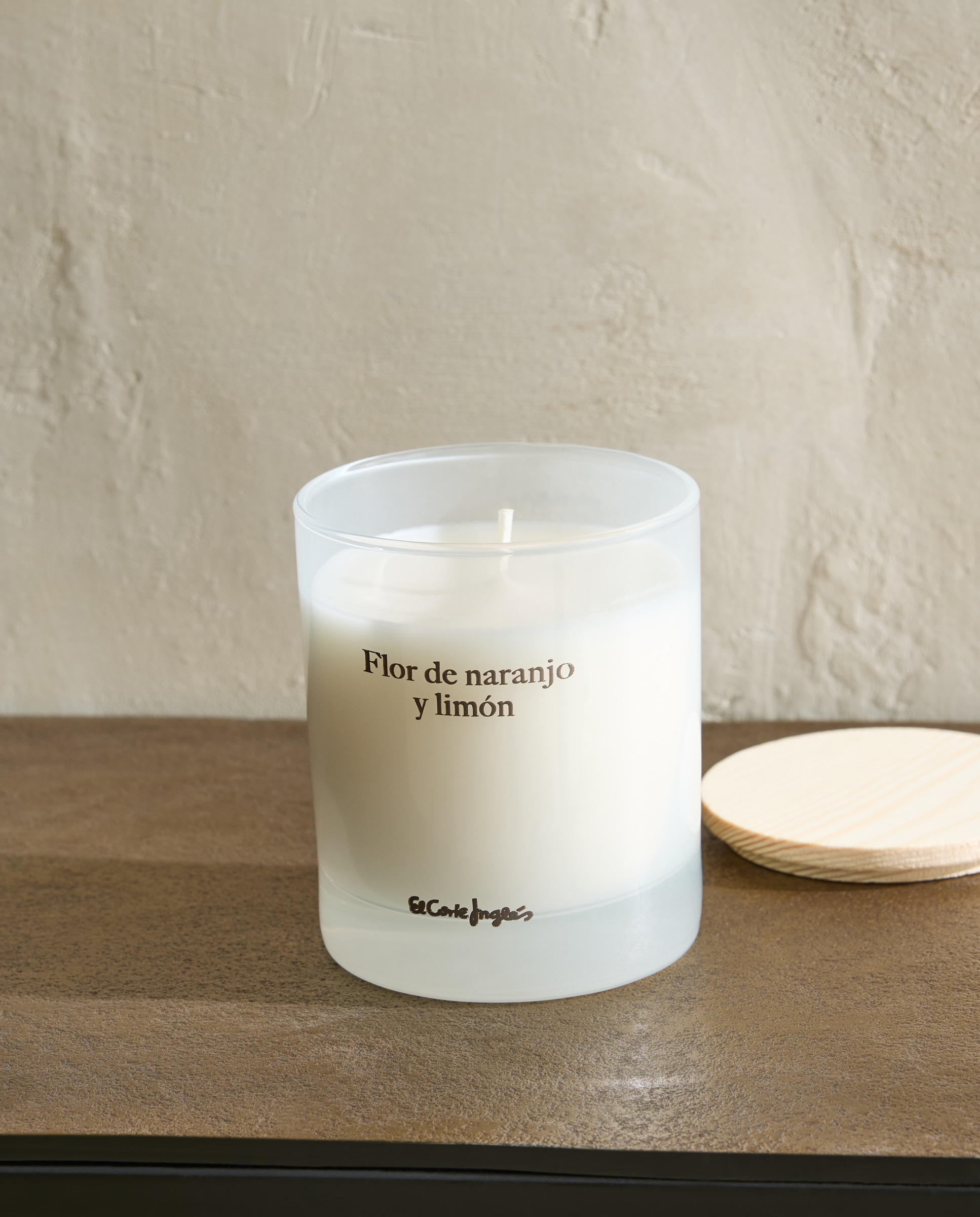 El Corte Inglés - Vela aromática en vaso Flor de naranjo y limón Summer Collection.