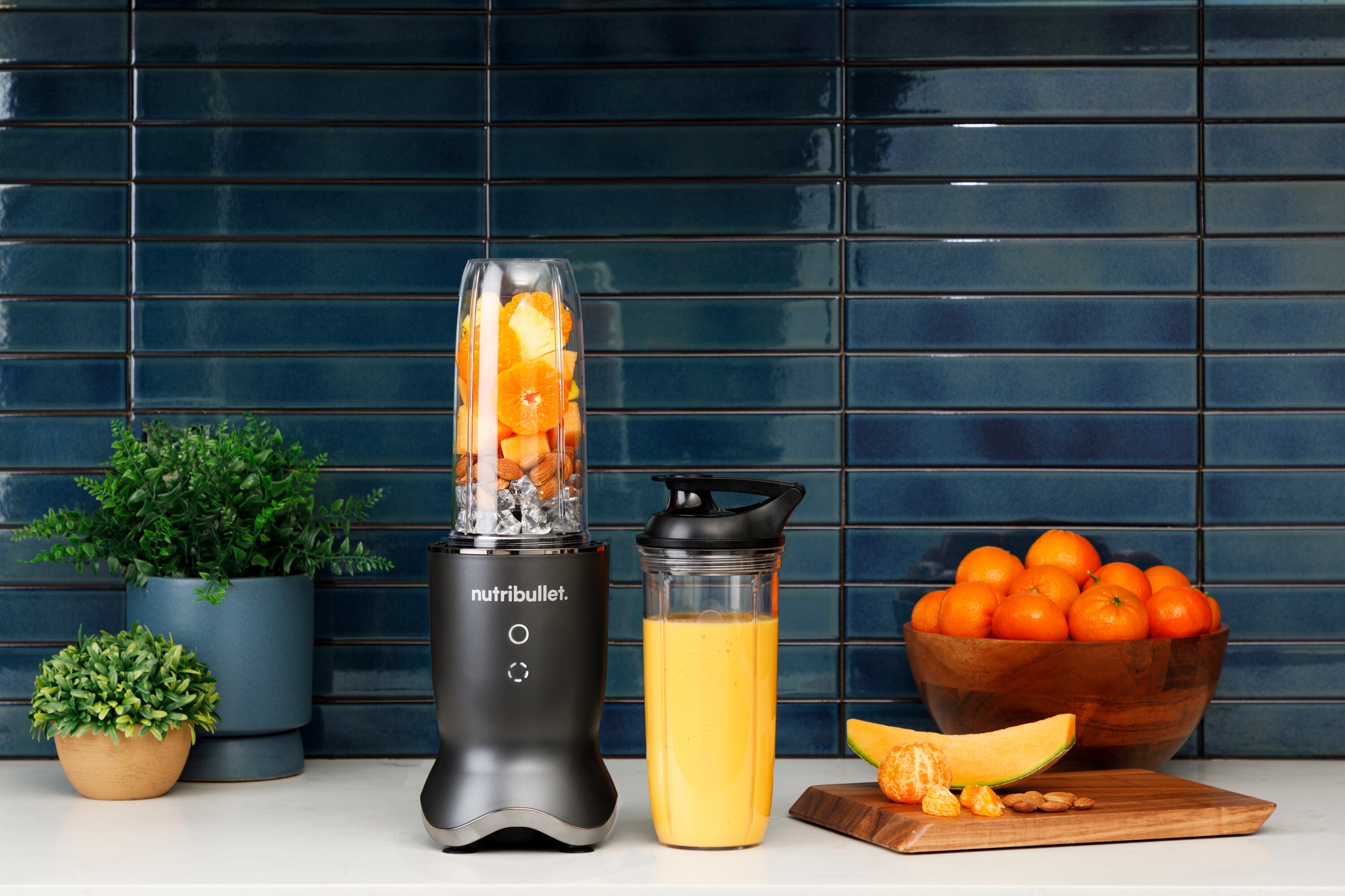 Batidora personal Nutribullet Ultra NB1206DGCC silenciosa con 2 vasos de viaje Gris oscuro-8
