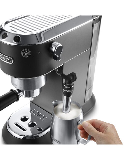 Cafetera espresso manual de bomba De'Longhi Dedica EC685.BK sistema cappuccino Negro-13