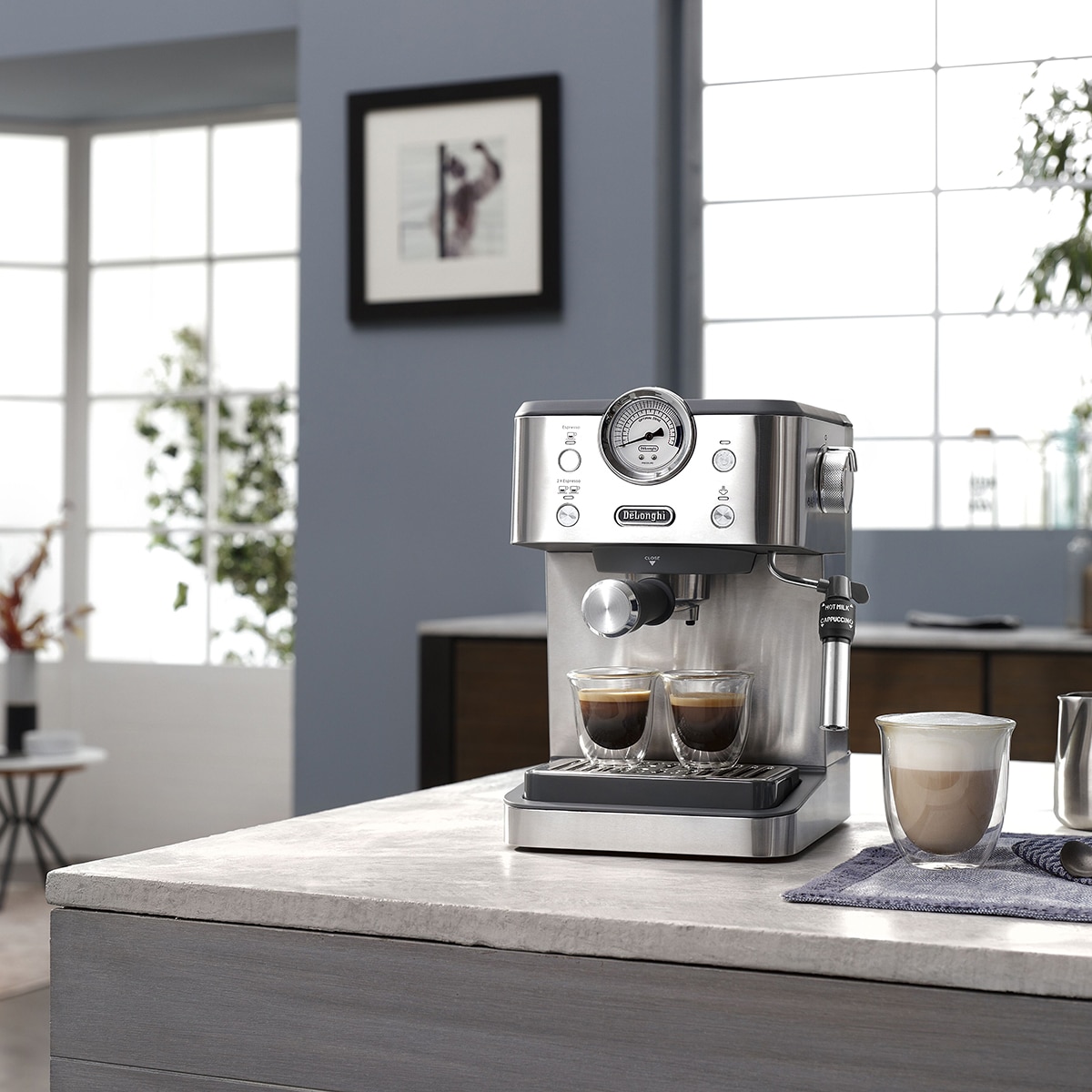 Cafetera espresso manual de bomba De'Longhi Classic EM450.M sistema Cappuccino Metal-7