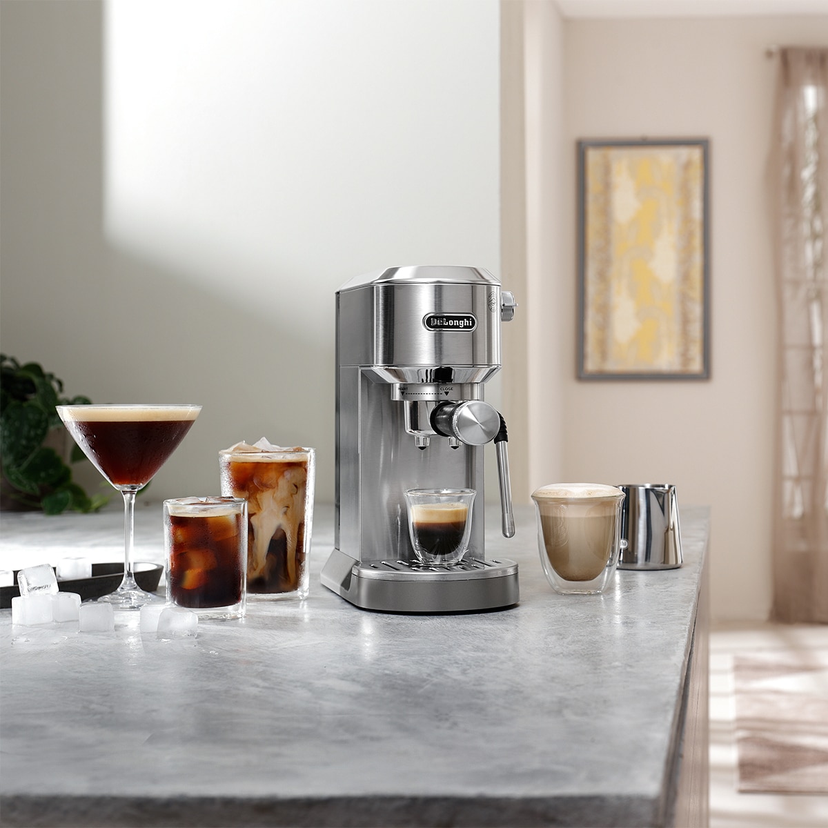 Cafetera espresso manual de bomba De´Longhi Dedica Duo EC890.M con vaporizador My latte art Plata-7