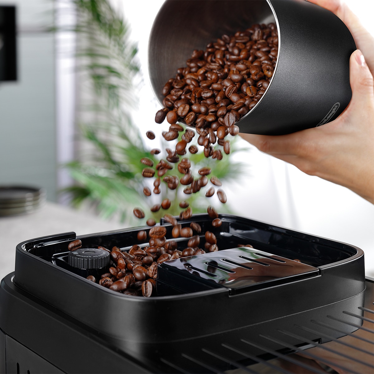 Cafetera Superautomática De'Longhi Magnifica Evo Next ECAM310.80.SB con molinillo integrado Plata-4
