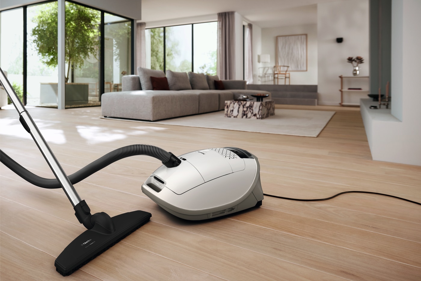 Aspiradotr com Saco Miele Guard M1 Parquet XL Brilliant White-3