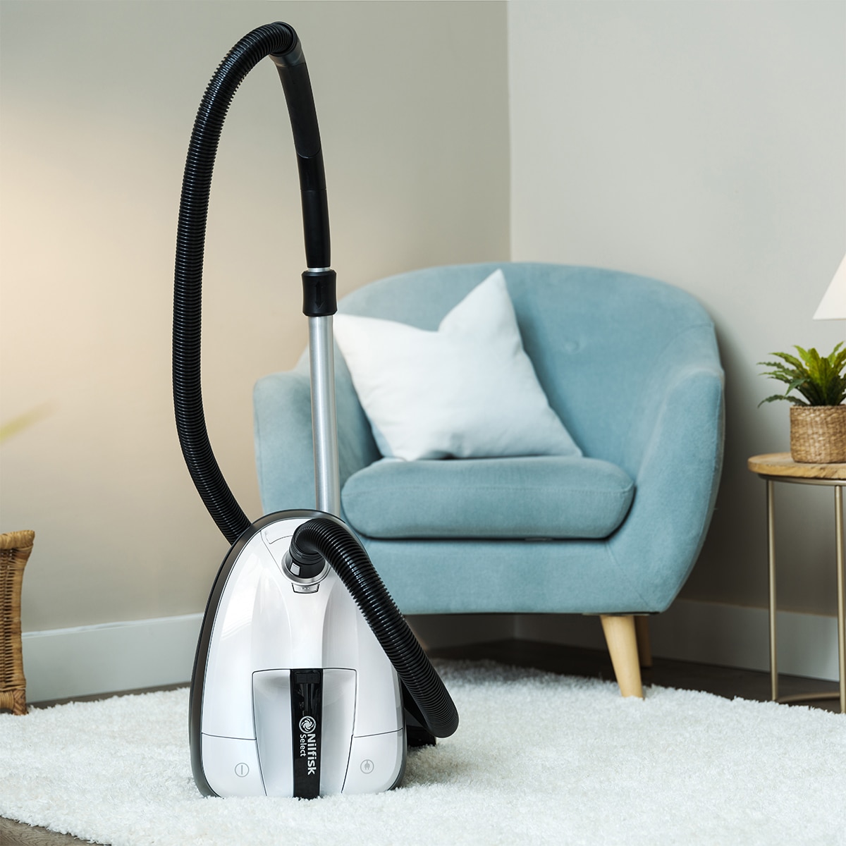 Aspirador com Saco Nilfisk Select Allergy com Filtro Hepa 14 Preto / Branco-5