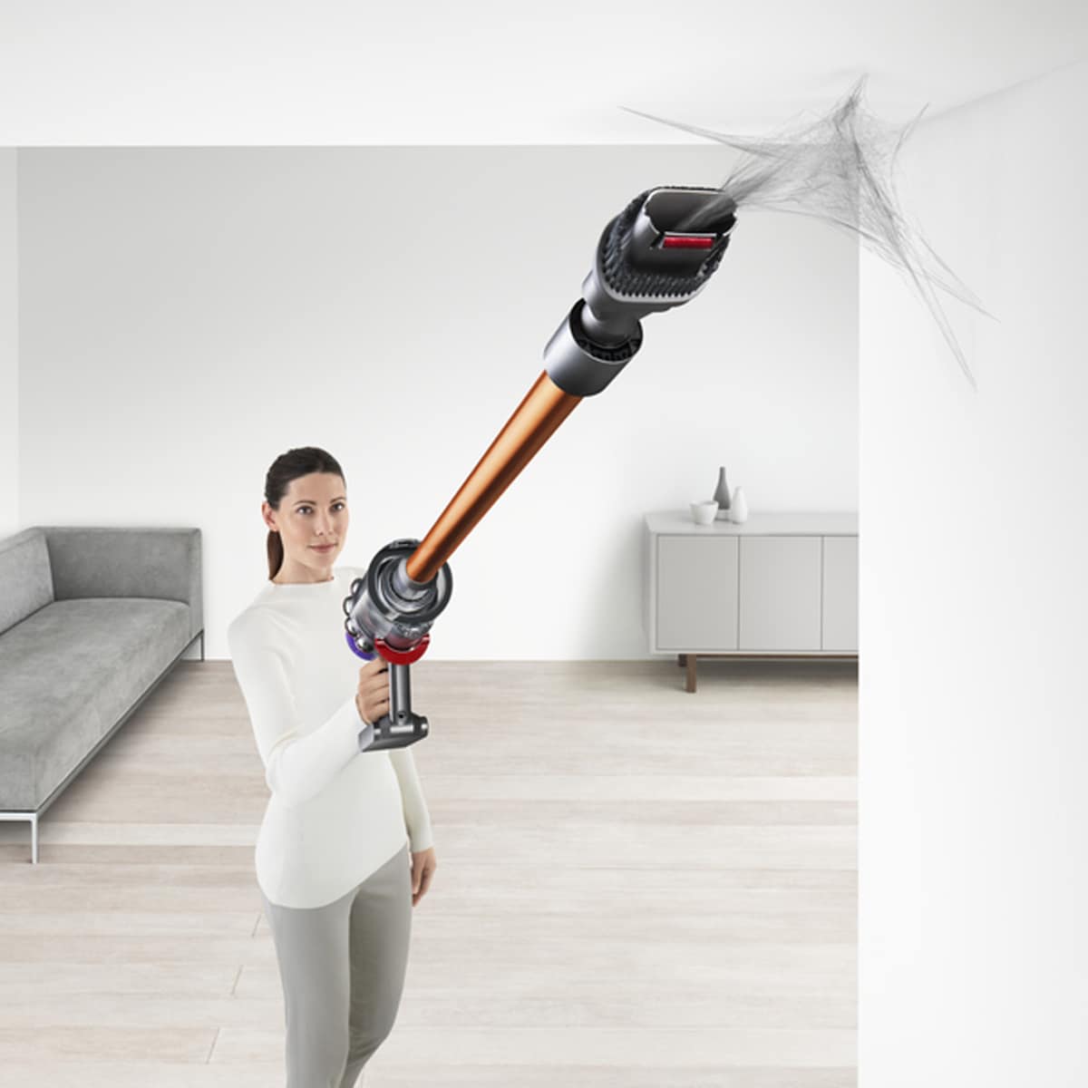 Aspirador de escoba recargable Dyson V10 Absolute con 150 w de succión y hasta 60 minutos autonomía Cobre-4