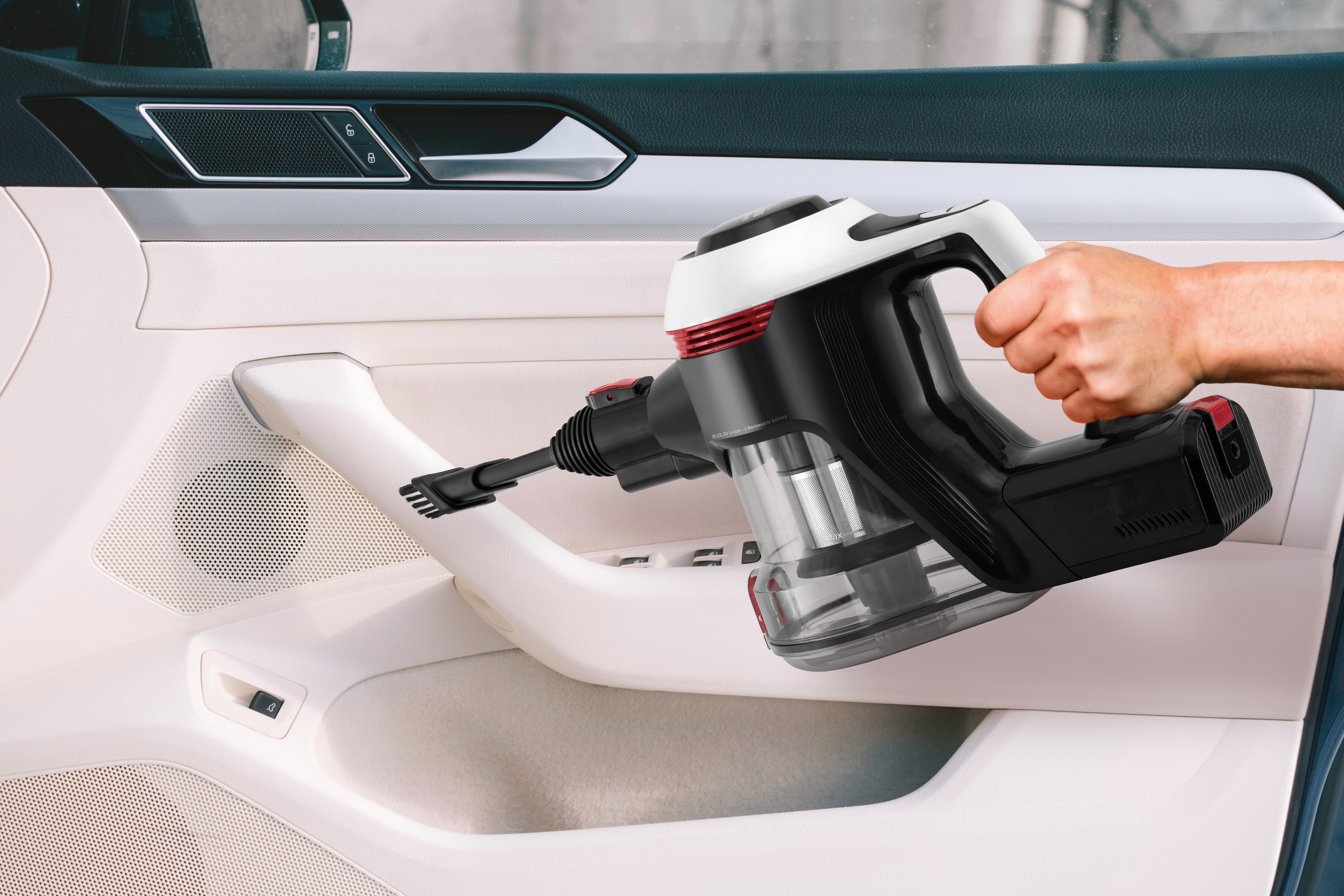 Aspirador de escoba Ufesa U3 Flex con cepillo motorizado con luz 6