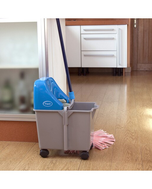 Escurridor automático para mopa Fregola 9