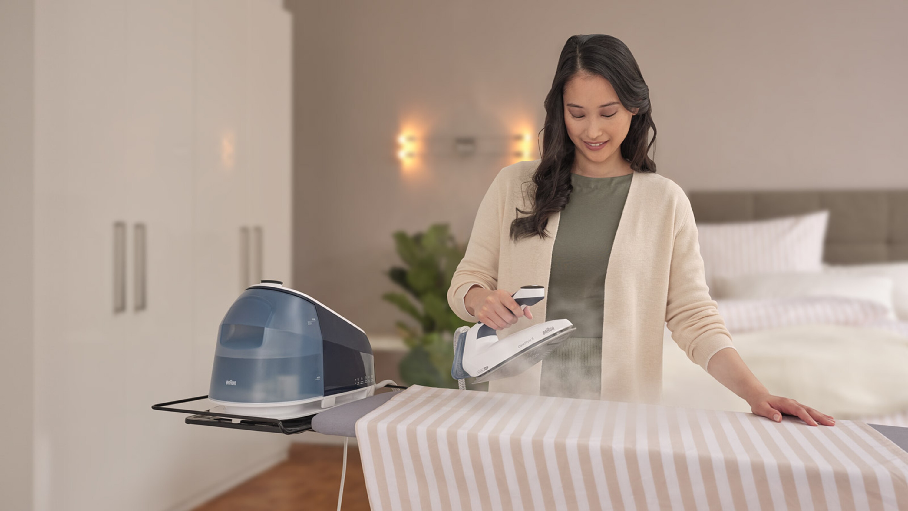 Centro de planchado Braun CareStyle 5 IS5245BL ergonómico con sistema de vapor extra potente Azul-7